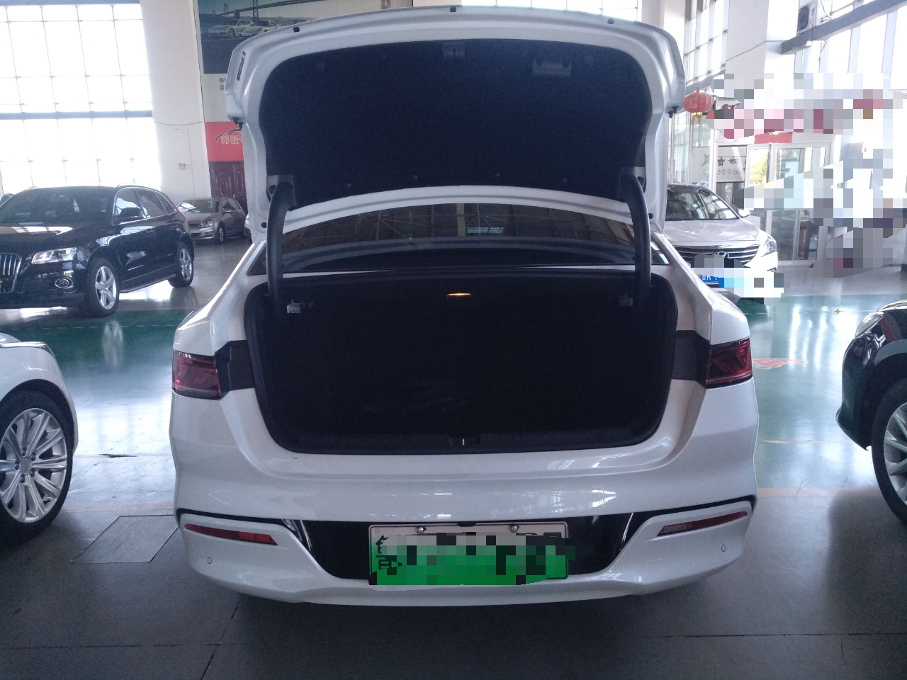 比亚迪 秦PLUS 2021款 EV 400KM 豪华型