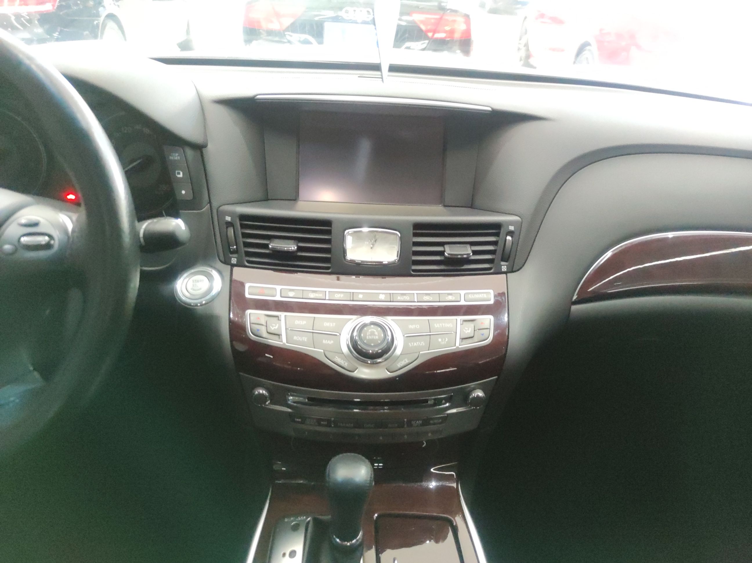 英菲尼迪Q70L 2015款 Q70L 2.5L 悦享版(进口)