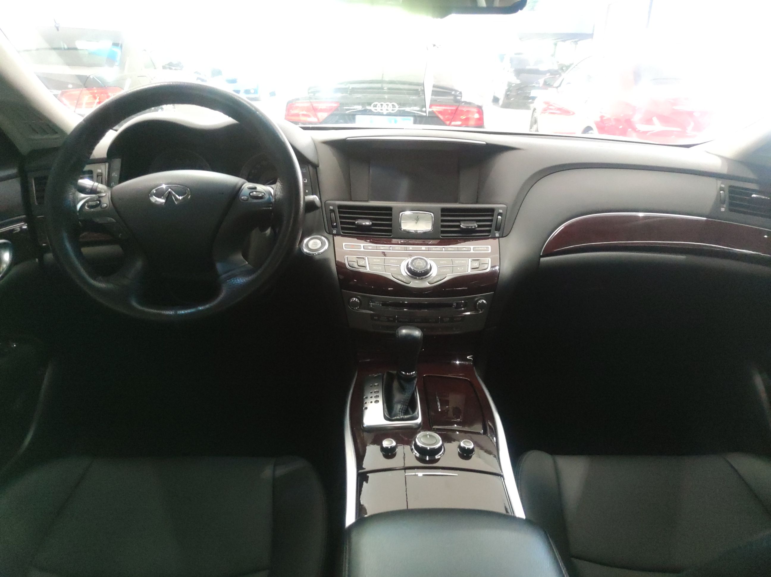 英菲尼迪Q70L 2015款 Q70L 2.5L 悦享版(进口)