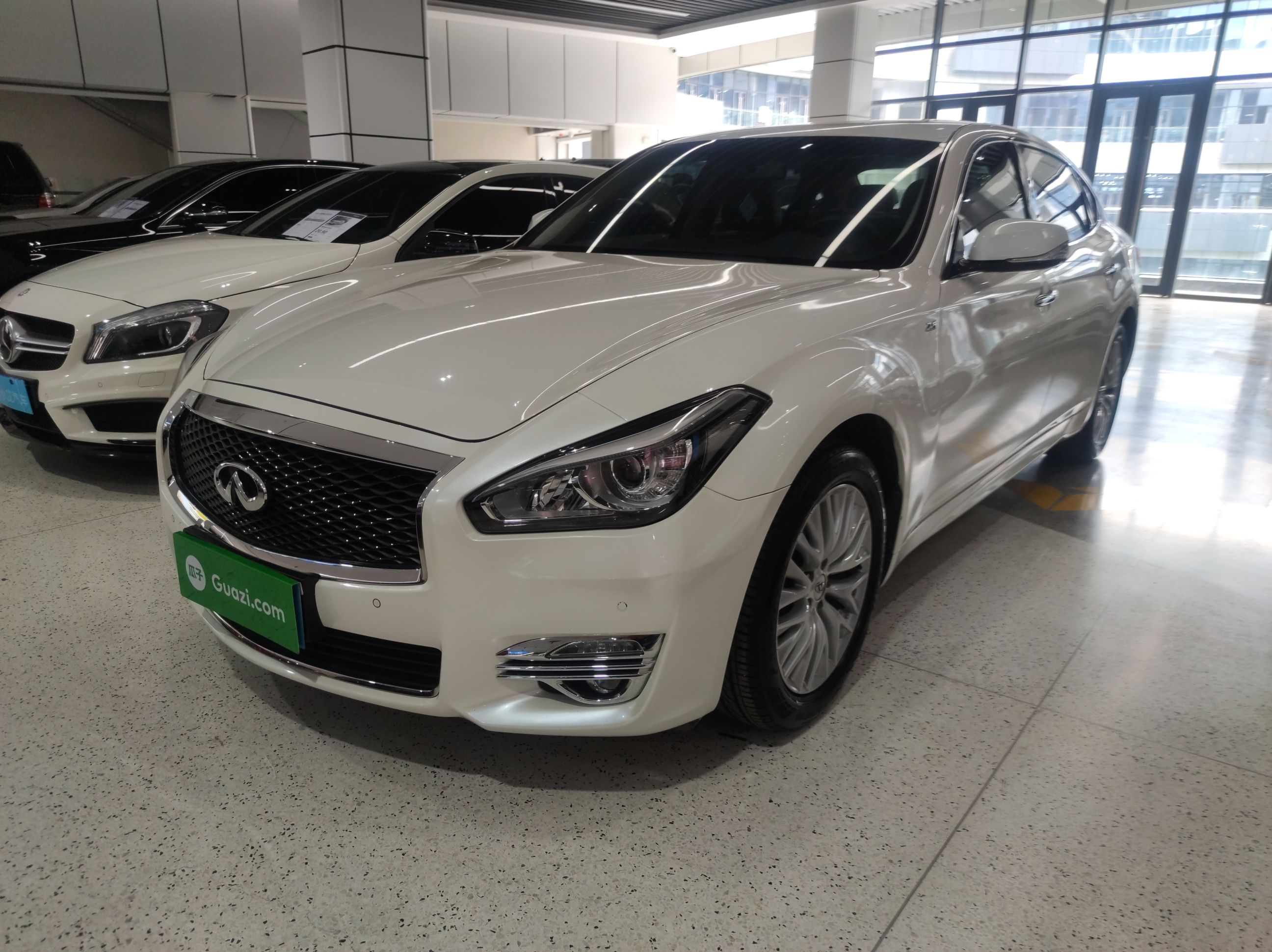 英菲尼迪Q70L 2015款 Q70L 2.5L 悦享版(进口)