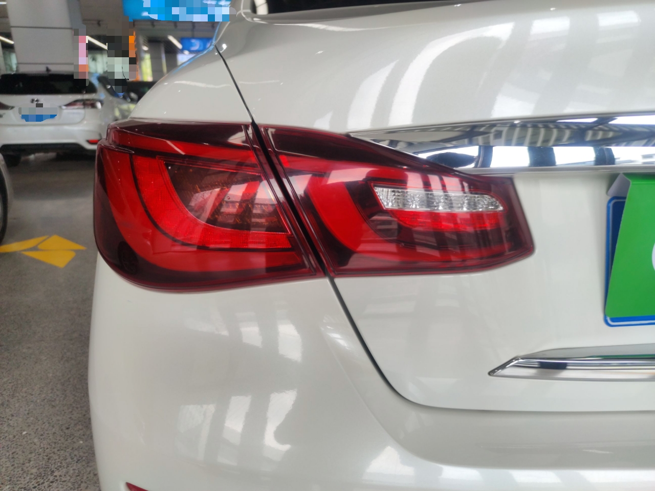 英菲尼迪Q70L 2015款 Q70L 2.5L 悦享版(进口)