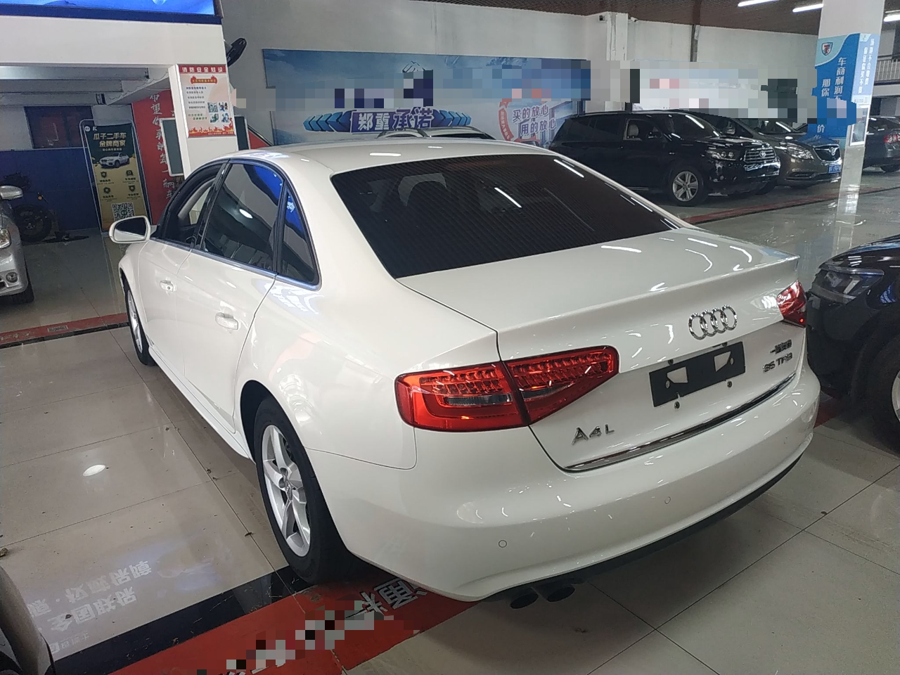 奥迪A4L 2013款 35 TFSI 自动标准型