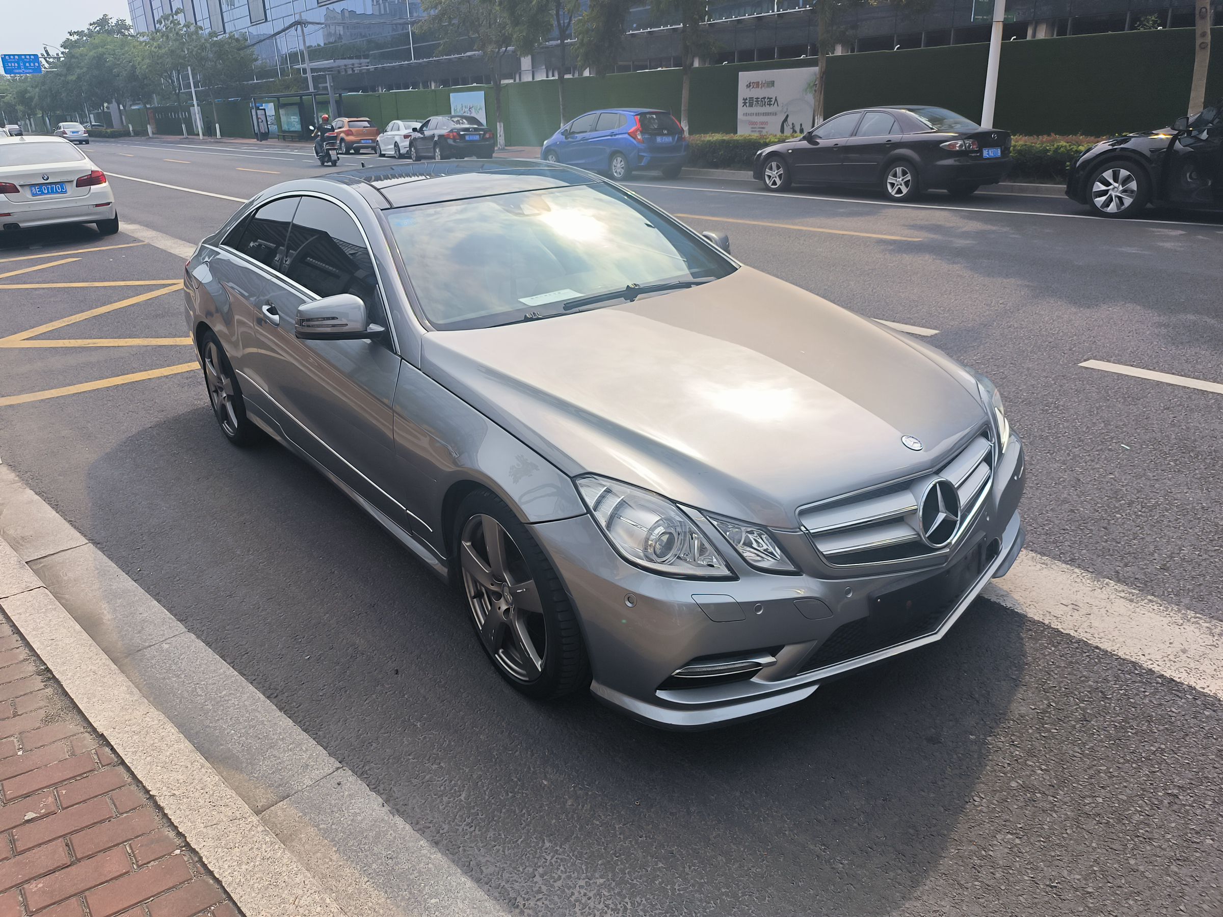 奔驰E级 2012款 E 200 CGI Coupe(进口)