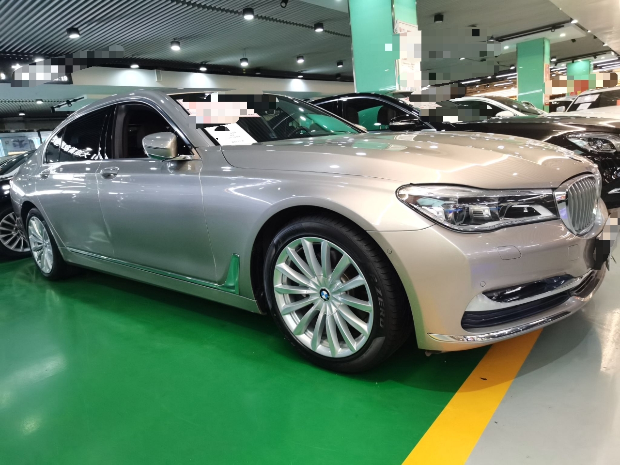 宝马7系 2017款 740Li xDrive 豪华型(进口)