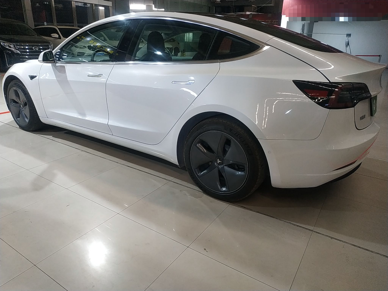 特斯拉 Model 3 2021款 标准续航后驱升级版