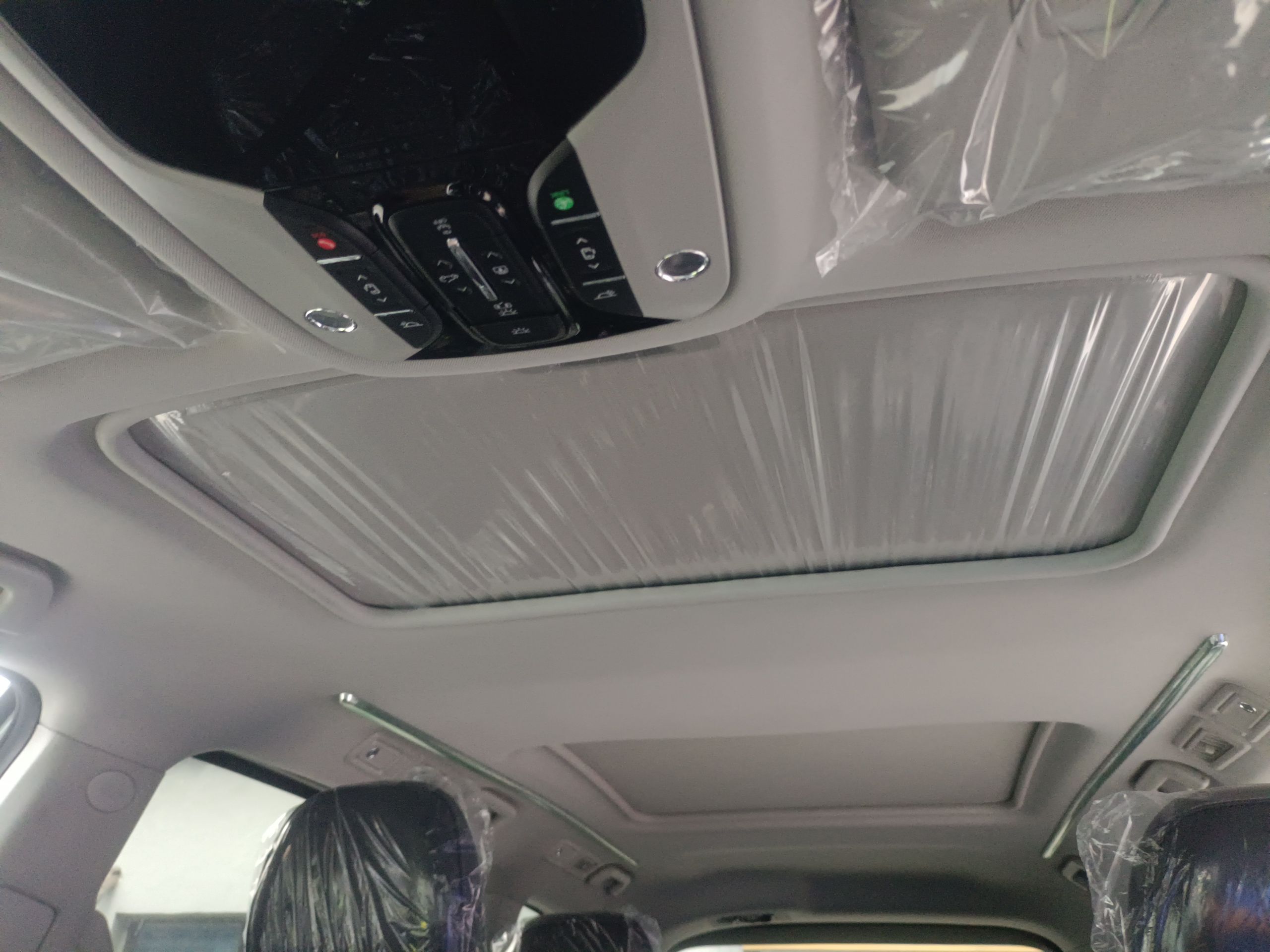 广汽传祺 传祺M8 2023款 领秀系列 390T 尊贵版