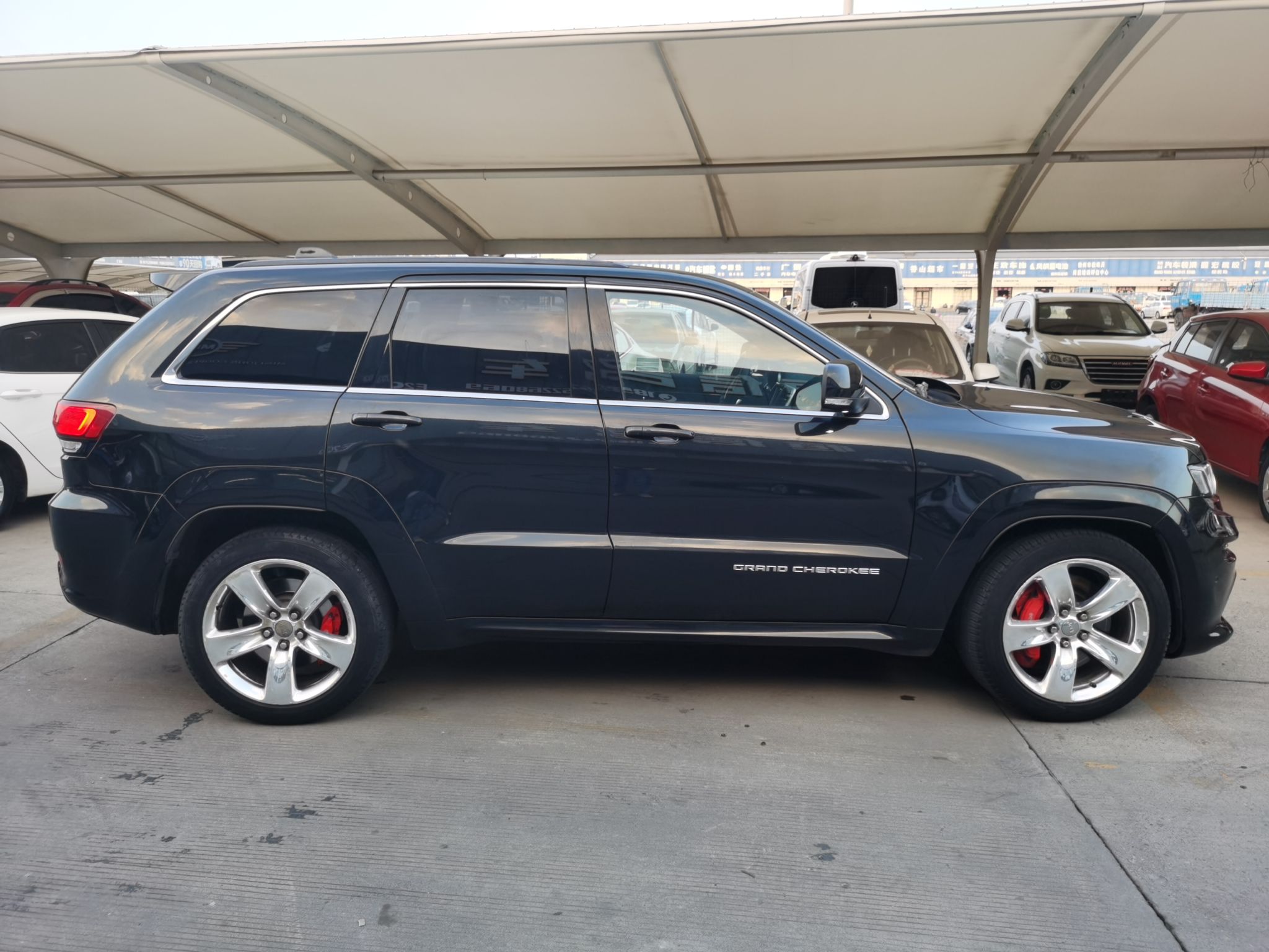 Jeep 大切诺基 SRT 2014款 6.4L SRT8