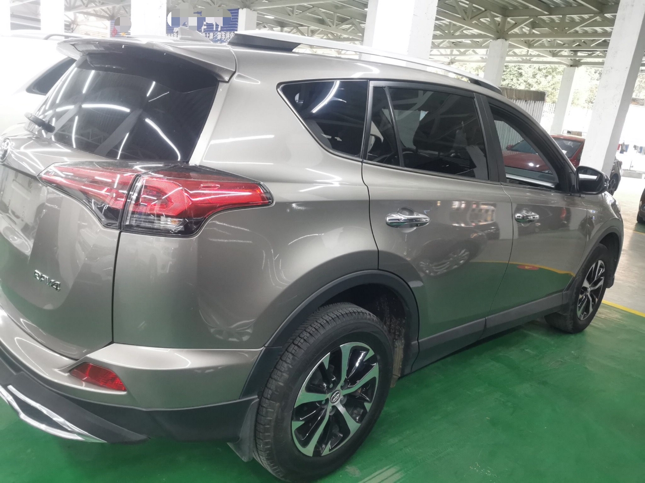 丰田 RAV4 2016款 2.0L CVT两驱风尚版 国V