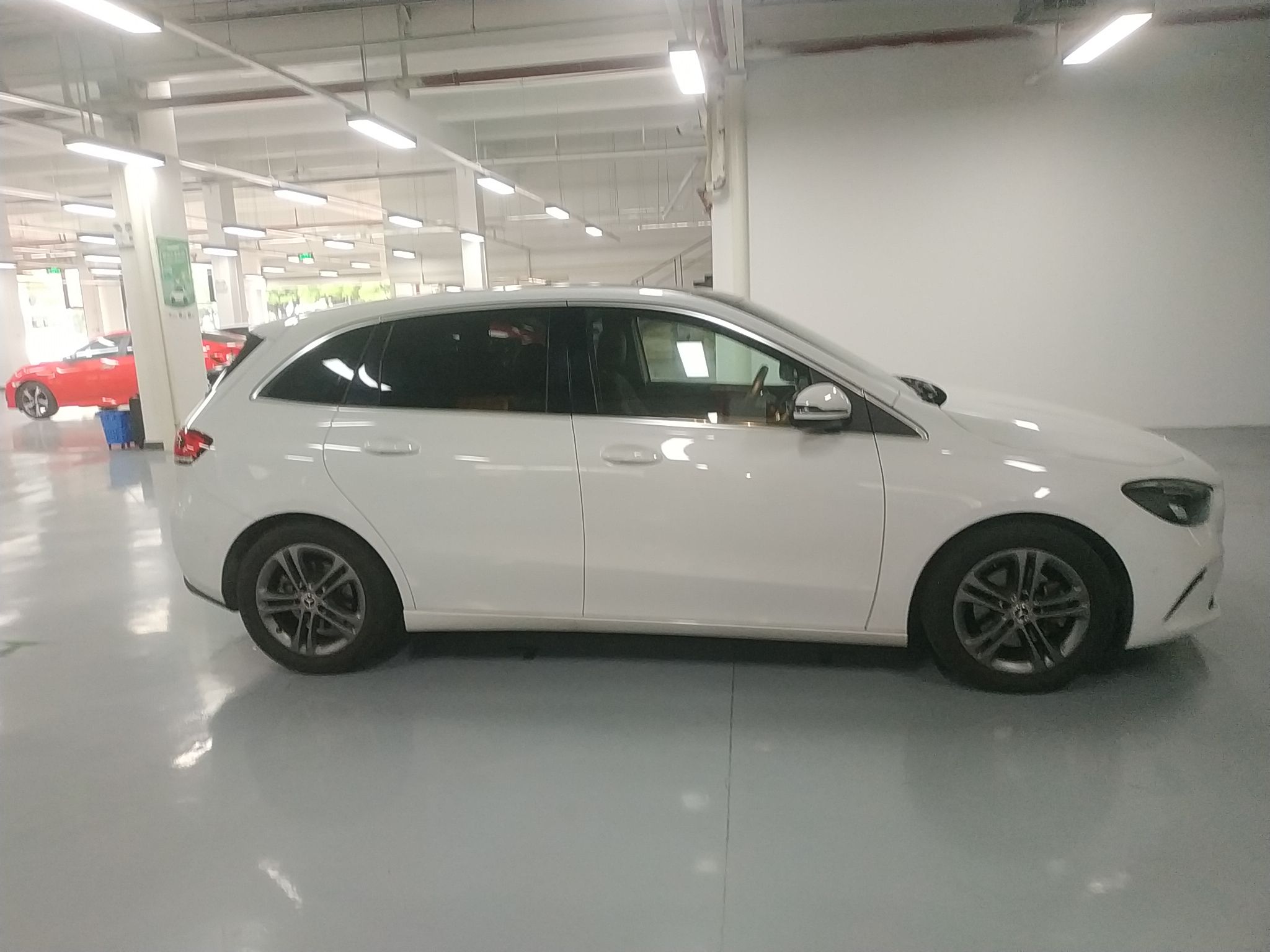 奔驰B级 2020款 B 200 动感型