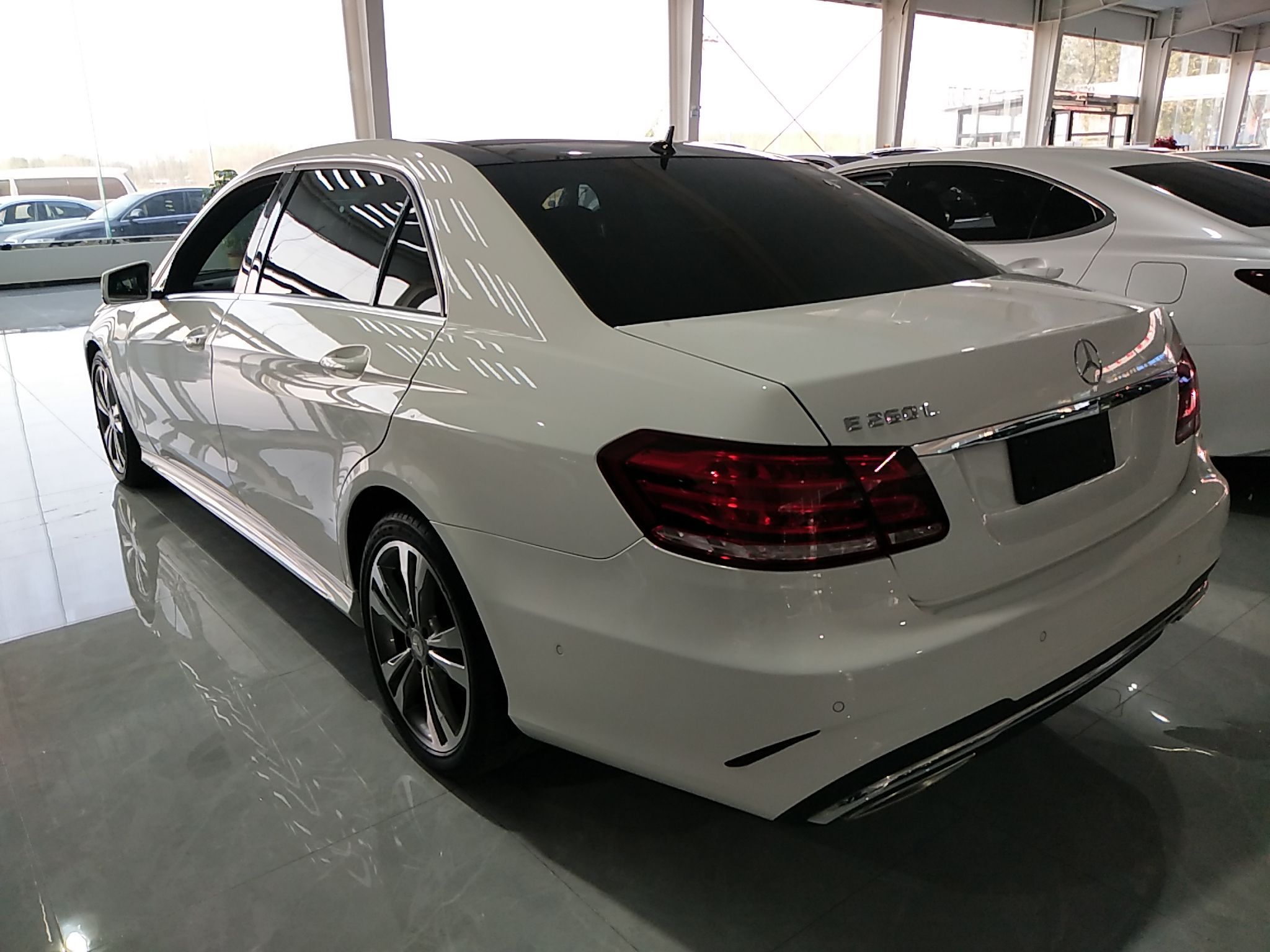 奔驰E级 2015款 改款 E 260 L 运动型