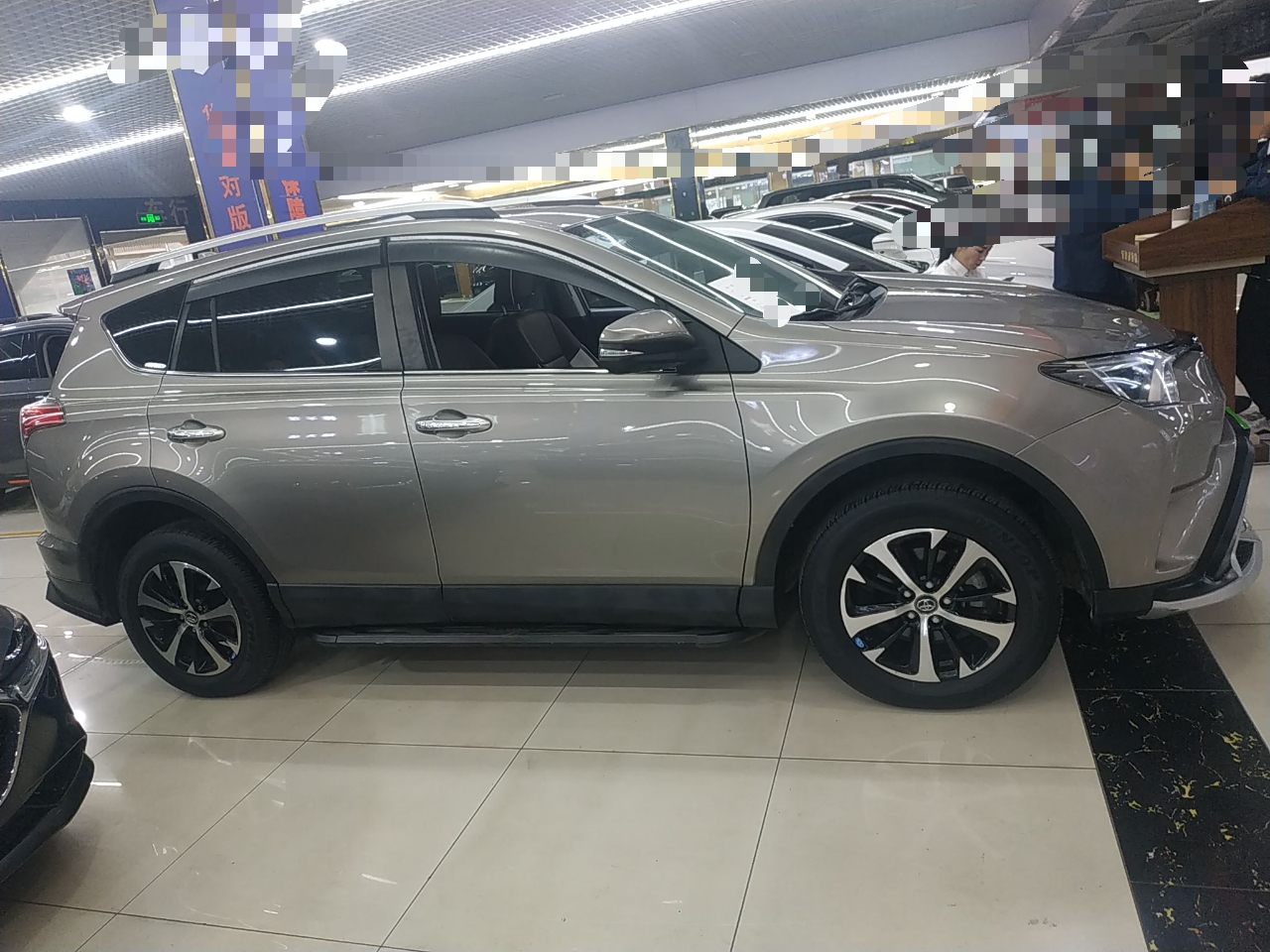 丰田 RAV4 2016款 2.0L CVT两驱风尚版 国V