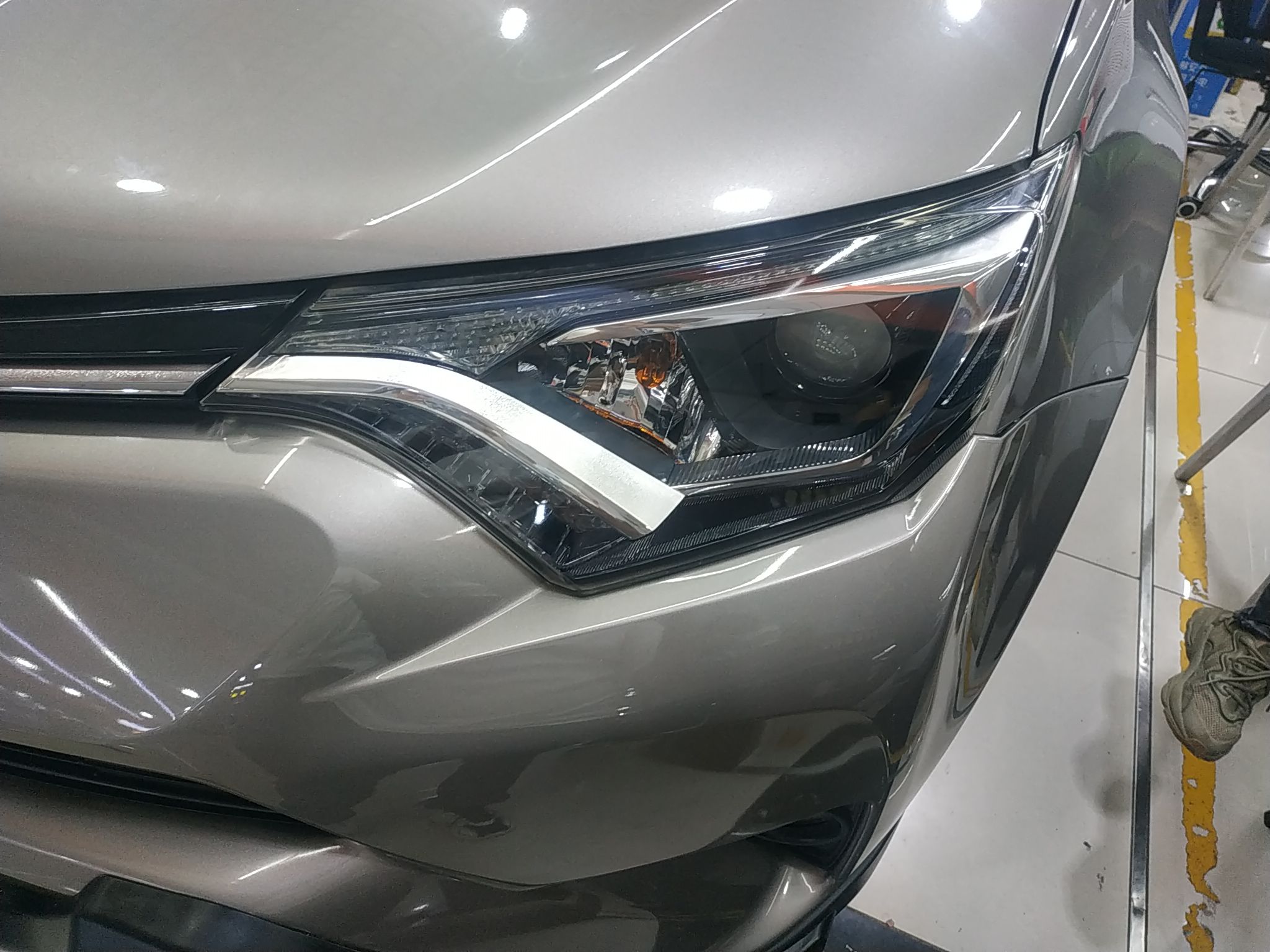 丰田 RAV4 2016款 2.0L CVT两驱风尚版 国V