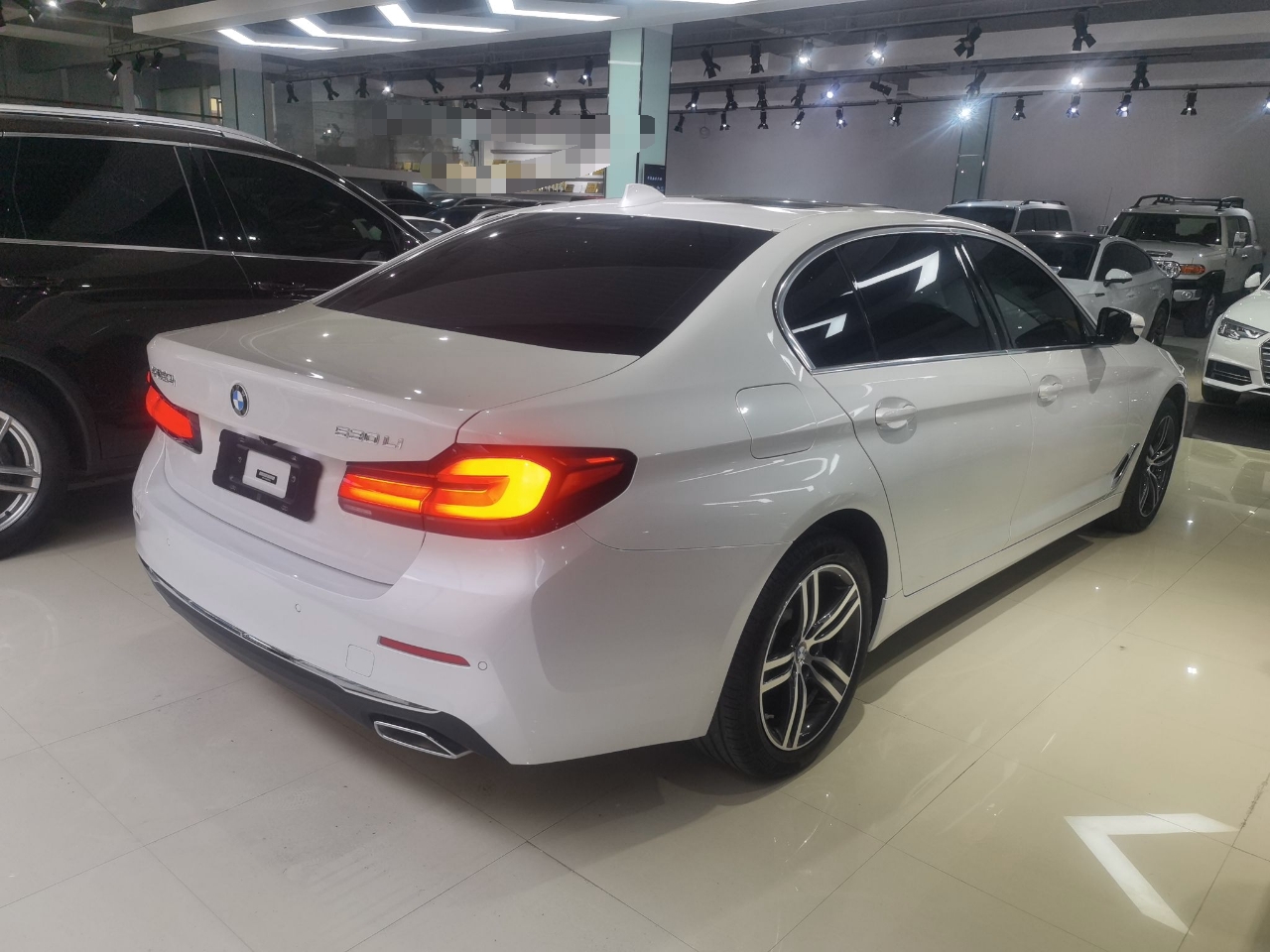 宝马5系 2021款 530Li 领先型 豪华套装