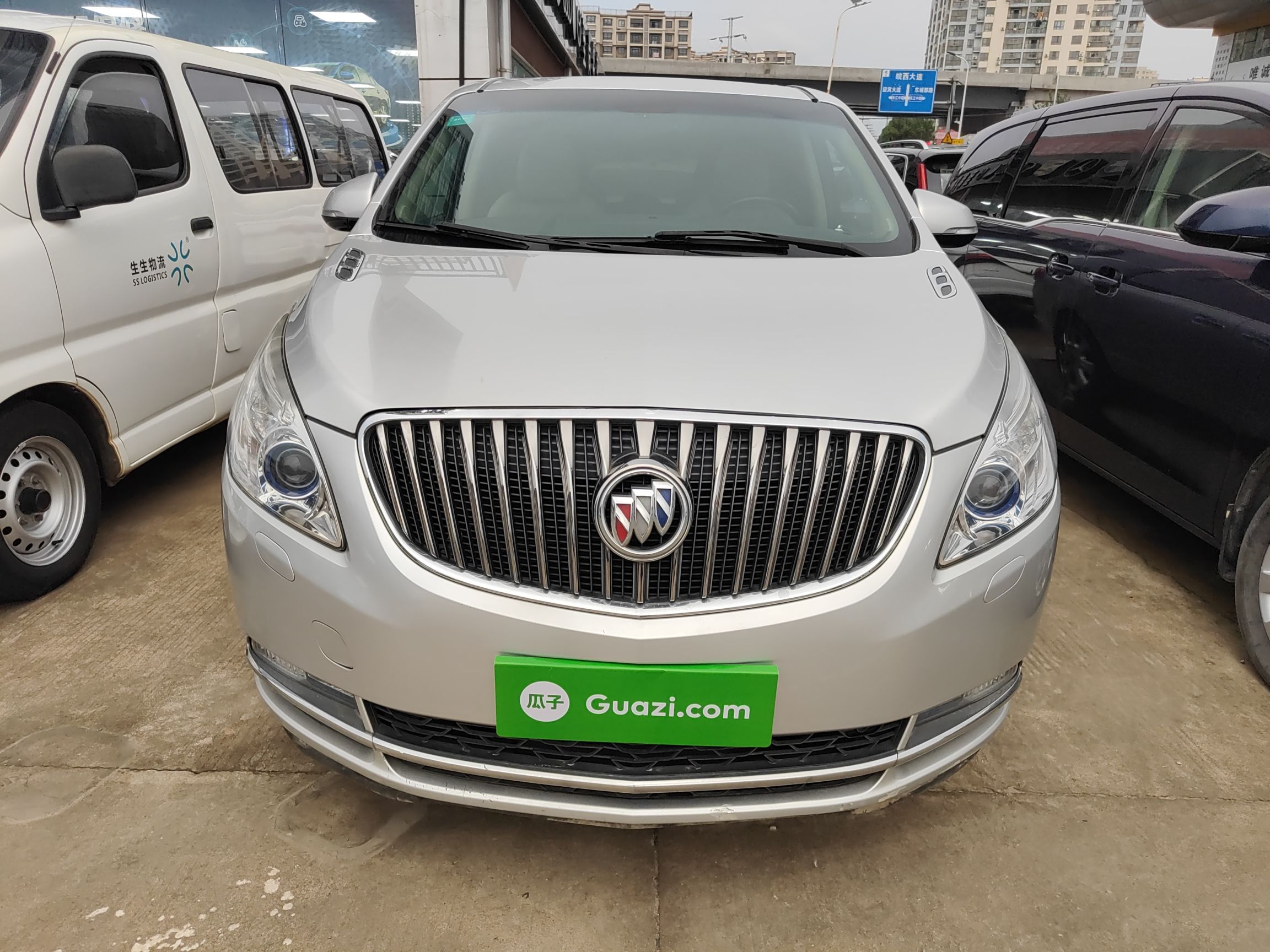 别克GL8 2014款 3.0L XT豪华商务旗舰版