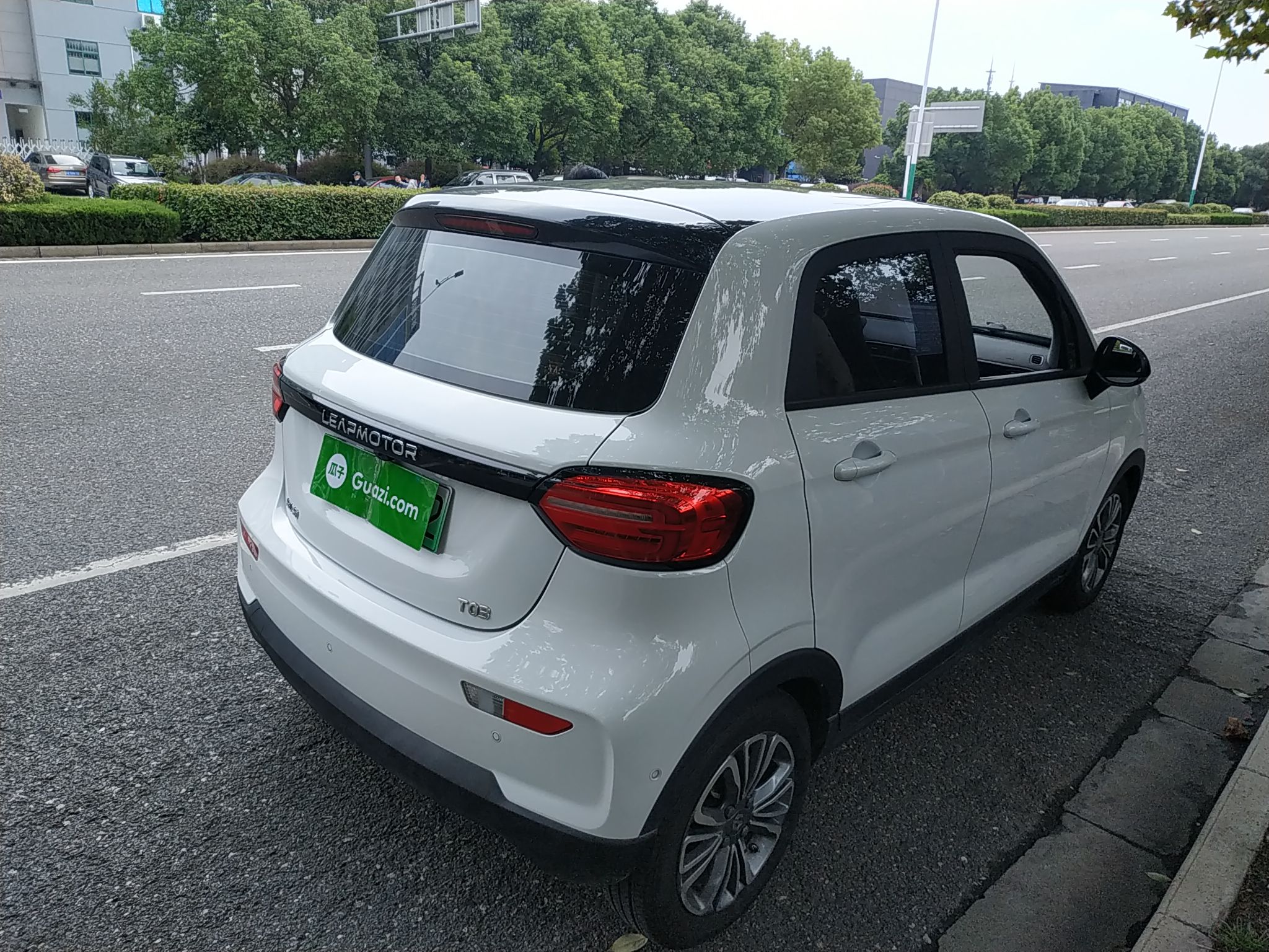 零跑汽车 零跑T03 2021款 400豪华版