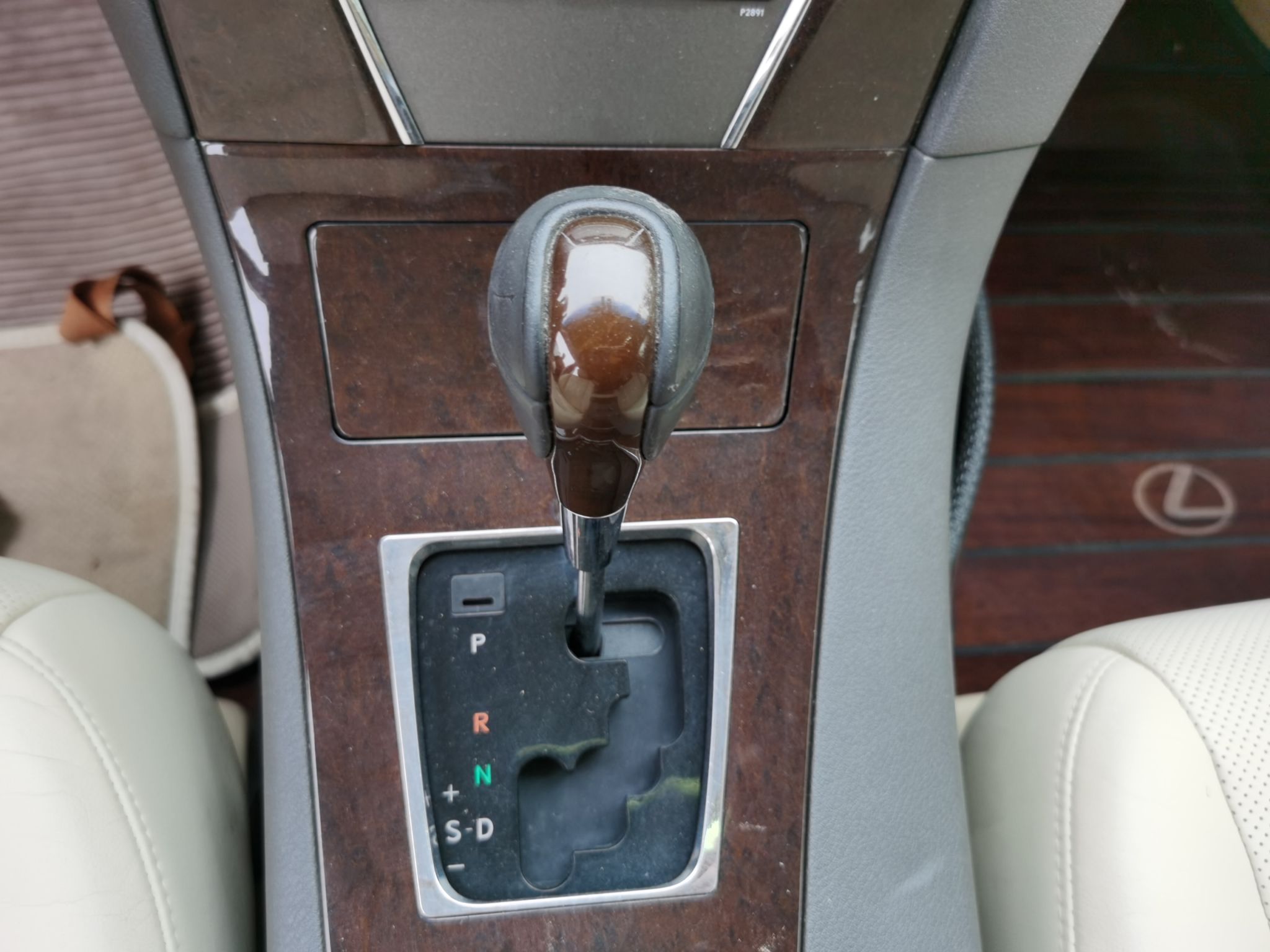 雷克萨斯ES 2010款 240 豪华版