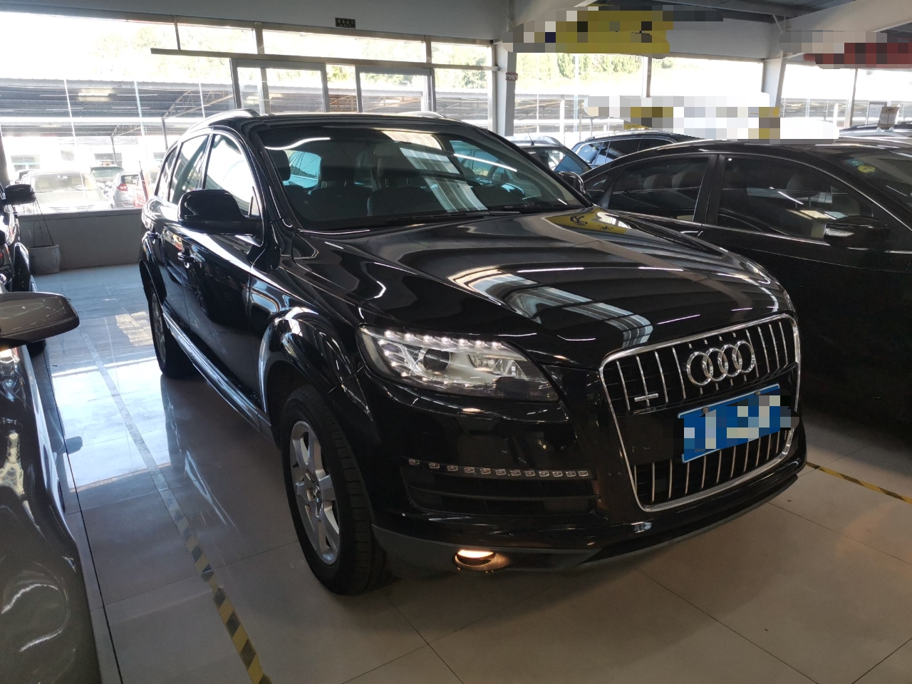 奥迪Q7 2014款 35 TFSI 进取型(进口)