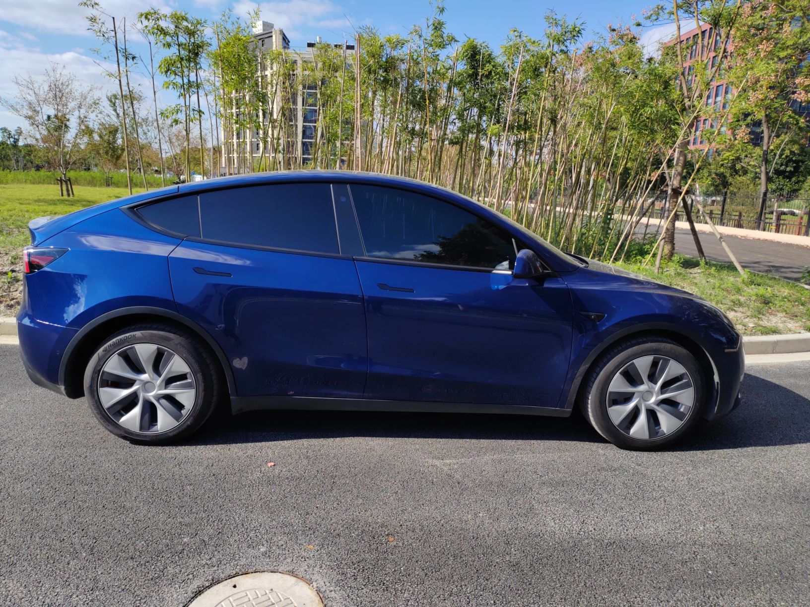 特斯拉 Model Y 2021款 标准续航后驱版