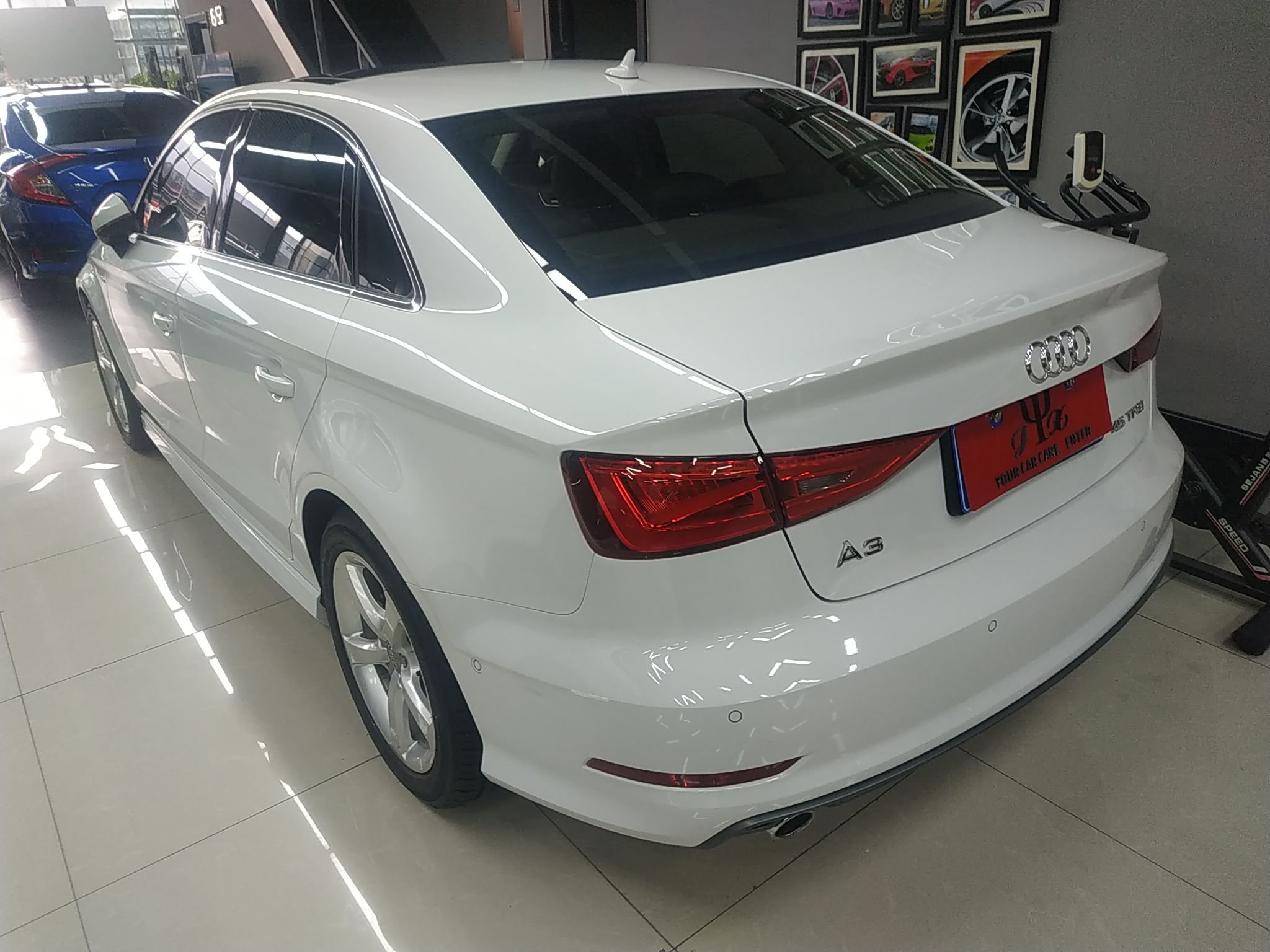 奥迪A3 2015款 Limousine 45 TFSI S line 豪华型(进口)