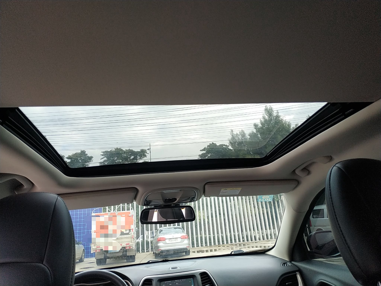 Jeep 自由光 2016款 2.0L 优越版