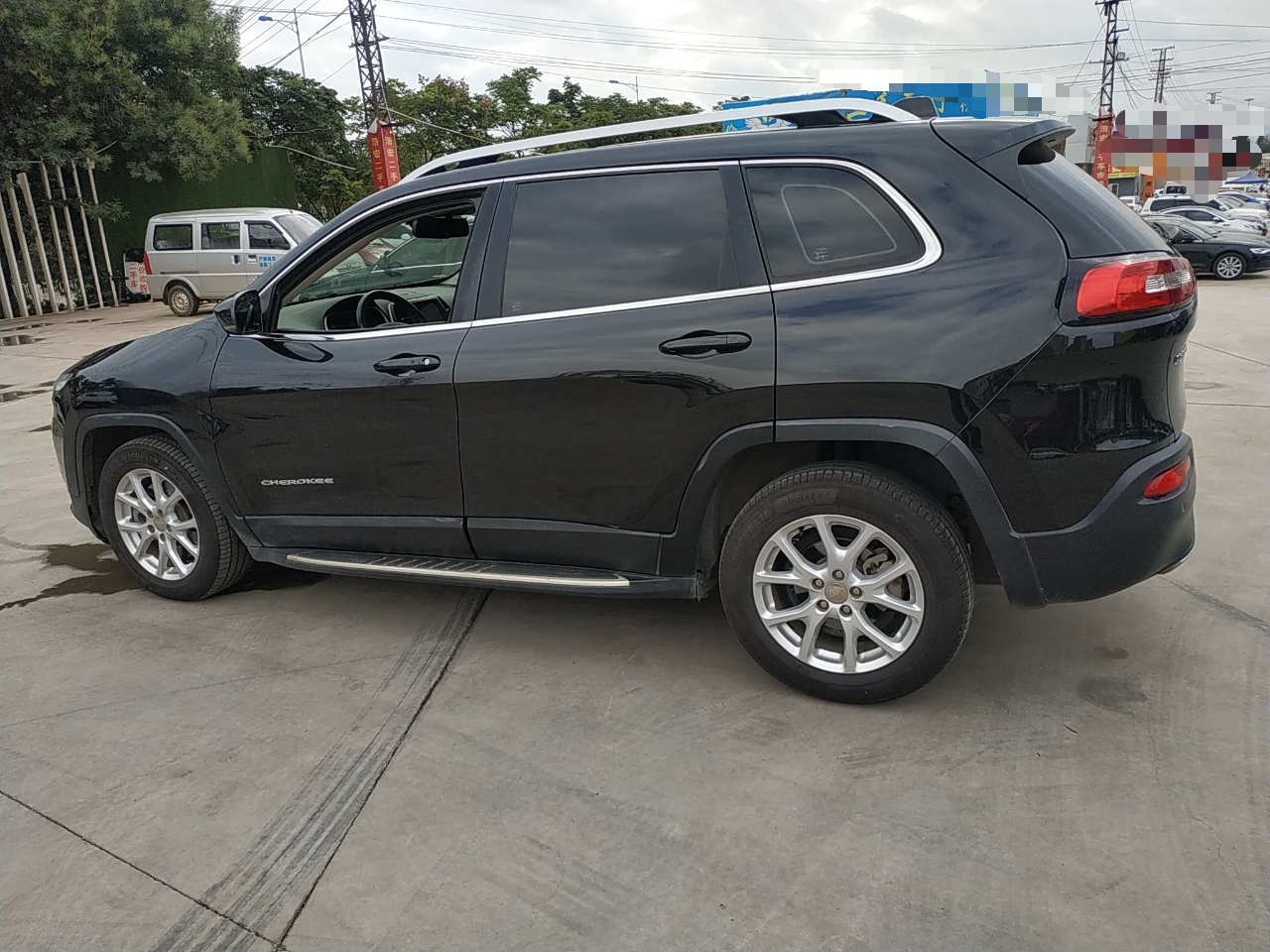 Jeep 自由光 2016款 2.0L 优越版