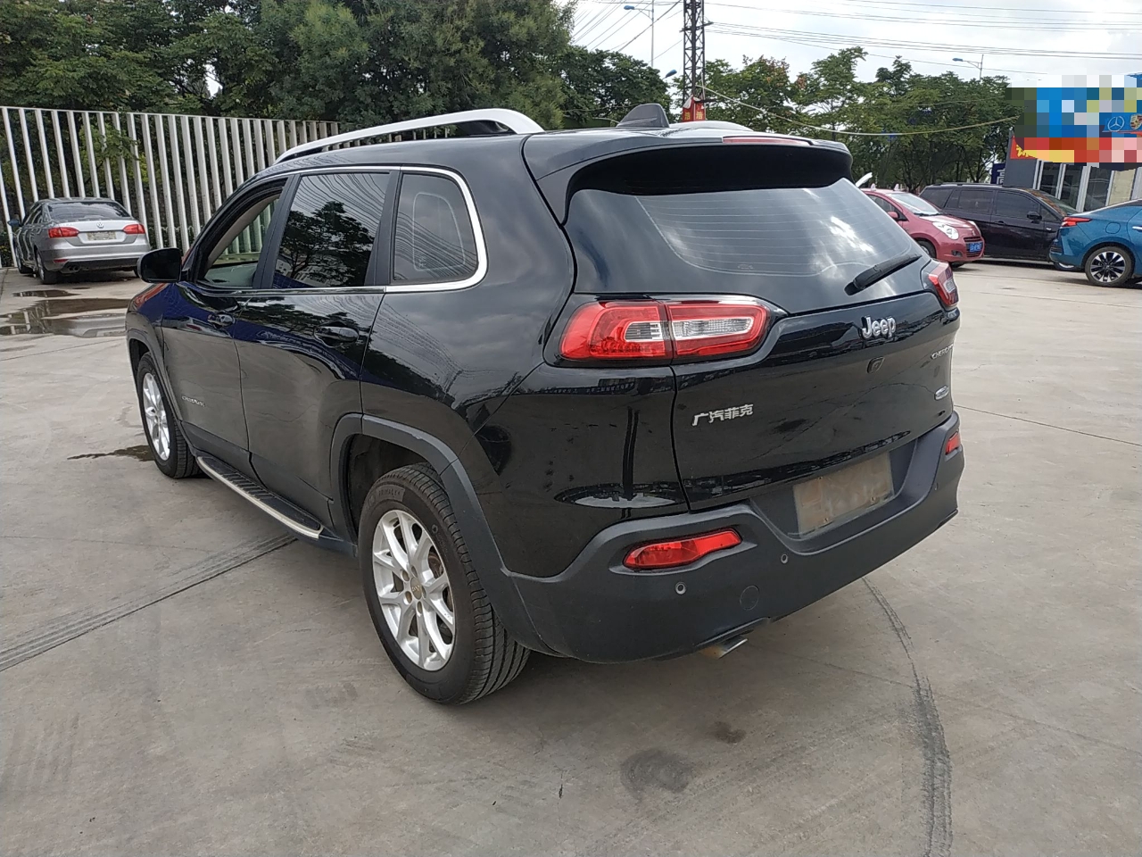 Jeep 自由光 2016款 2.0L 优越版