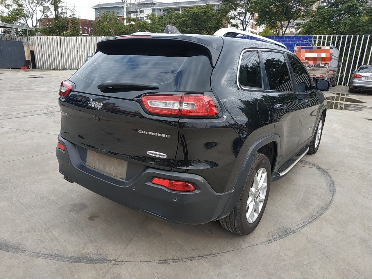 Jeep 自由光 2016款 2.0L 优越版