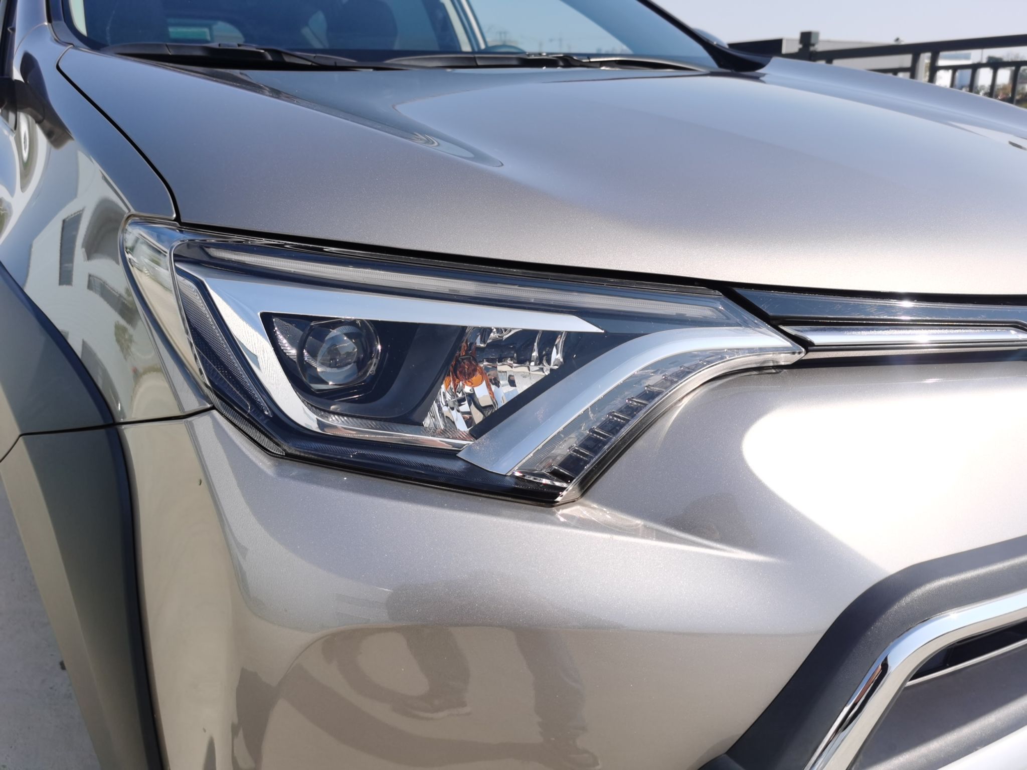 丰田 RAV4 2019款 2.0L CVT两驱风尚X限量版 国V