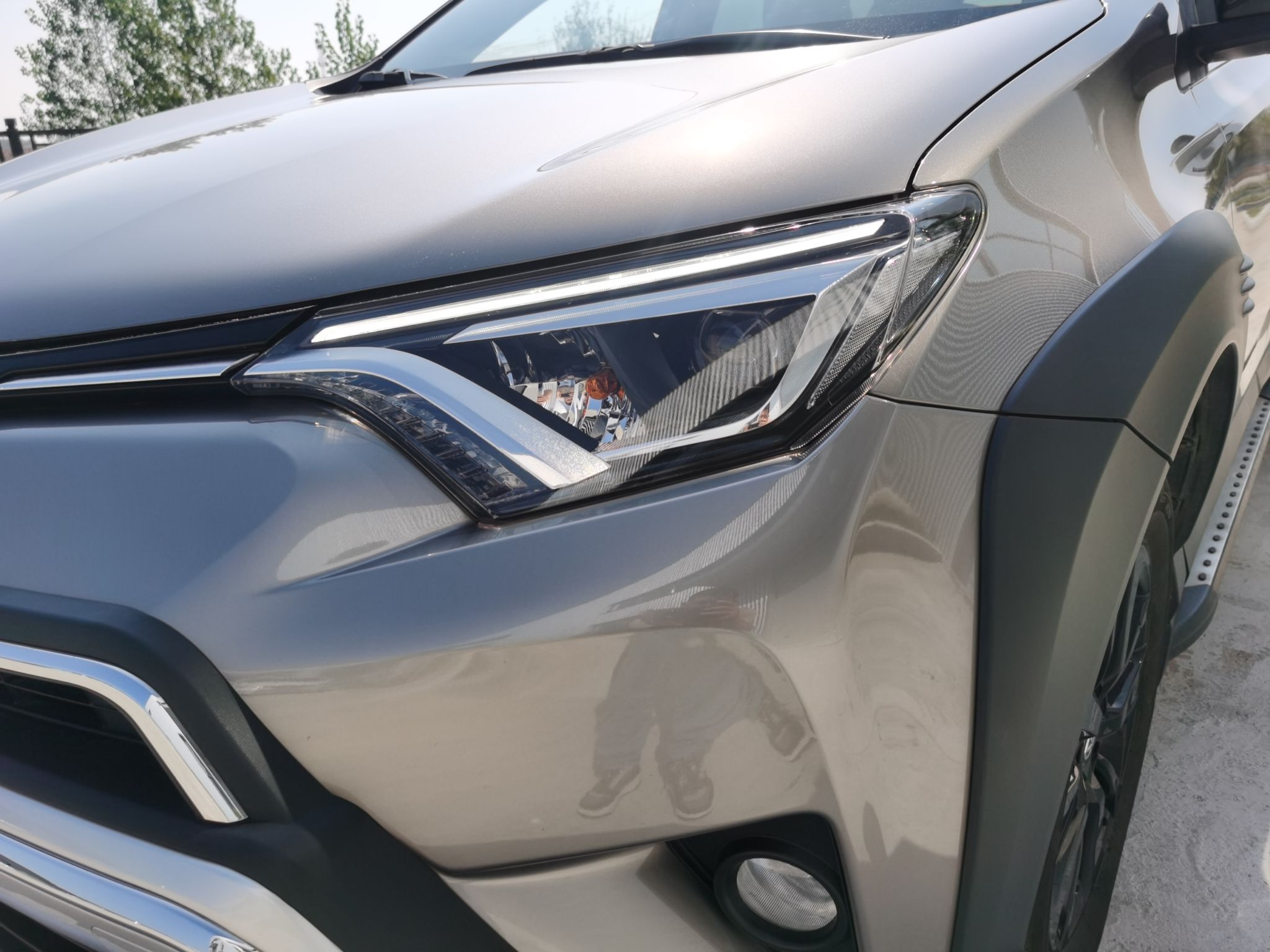 丰田 RAV4 2019款 2.0L CVT两驱风尚X限量版 国V