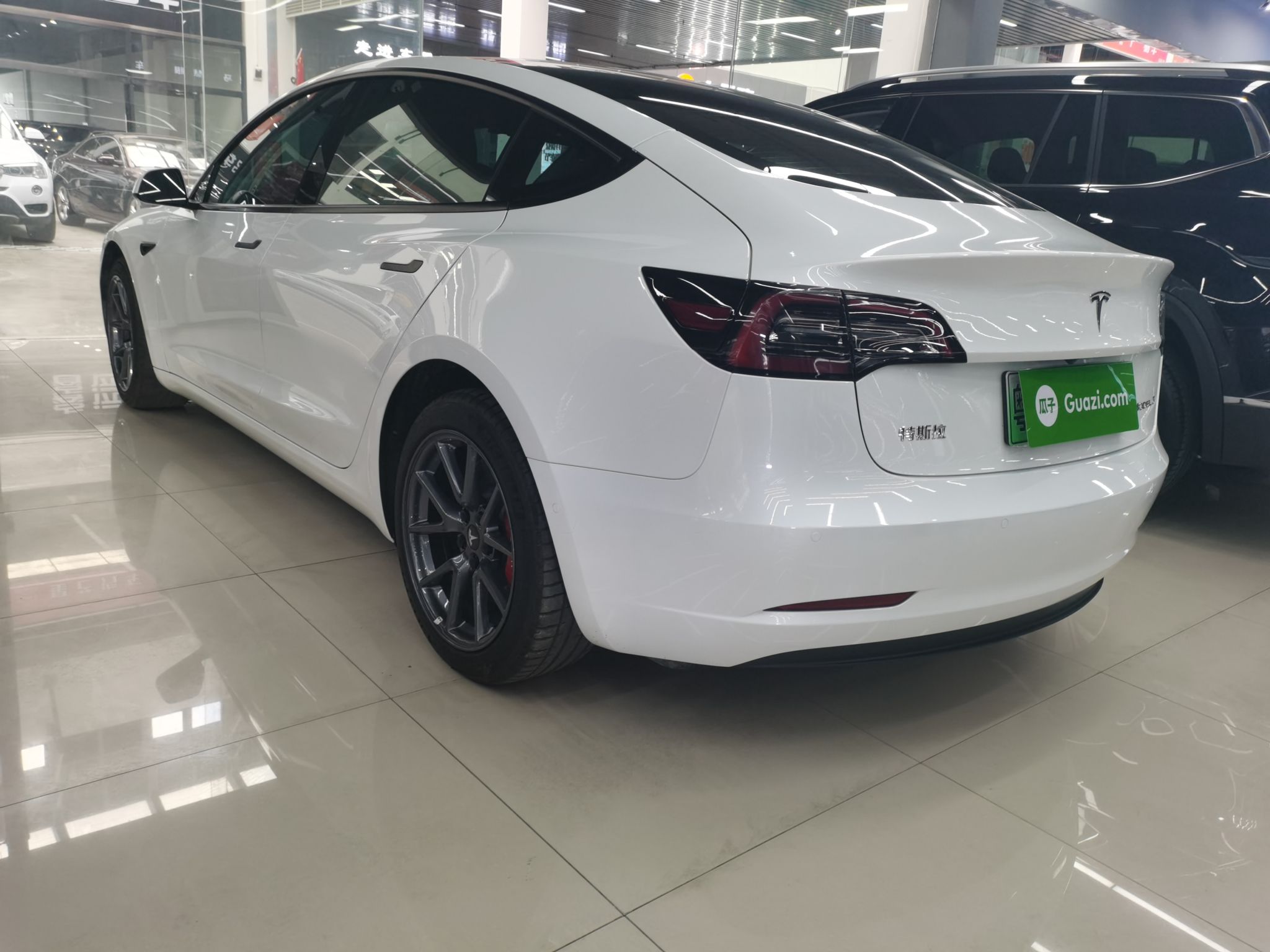 特斯拉 Model 3 2022款 后轮驱动版