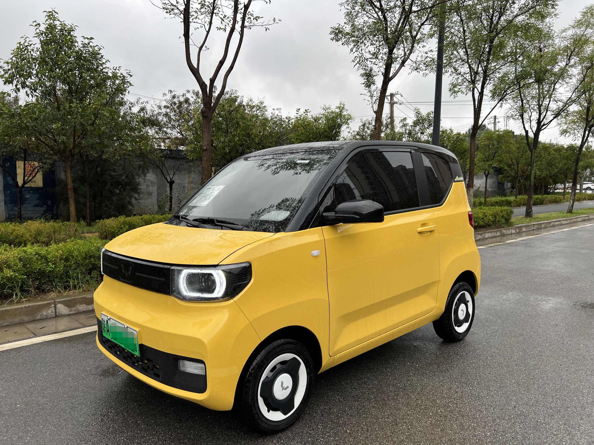 五菱汽车 宏光MINI EV 2022款 马卡龙臻享款 磷酸铁锂