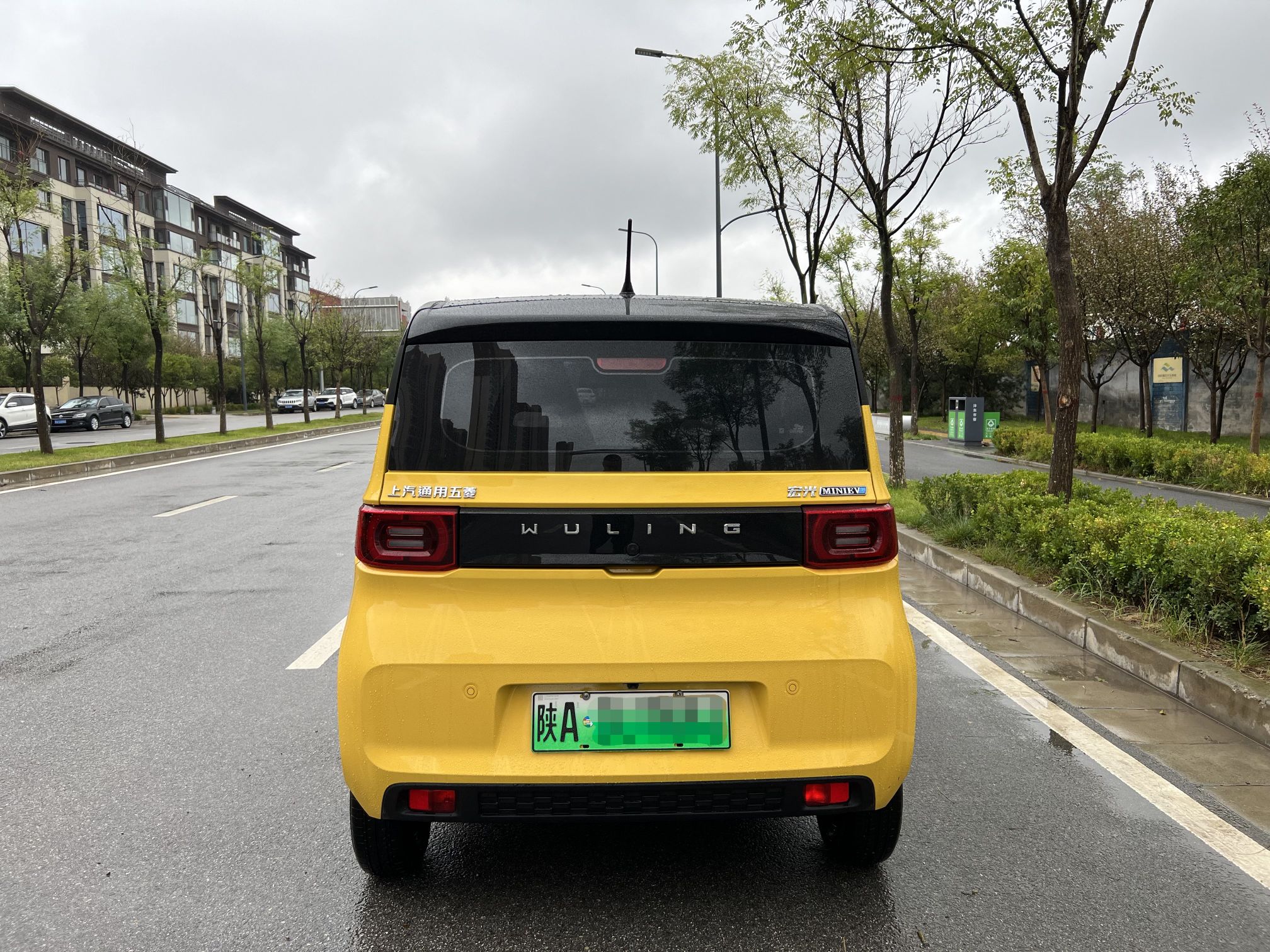 五菱汽车 宏光MINI EV 2022款 马卡龙臻享款 磷酸铁锂