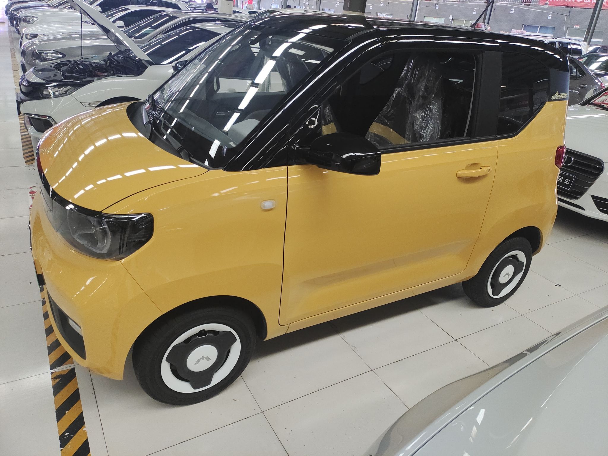 五菱汽车 宏光MINI EV 2022款 马卡龙臻享款 磷酸铁锂