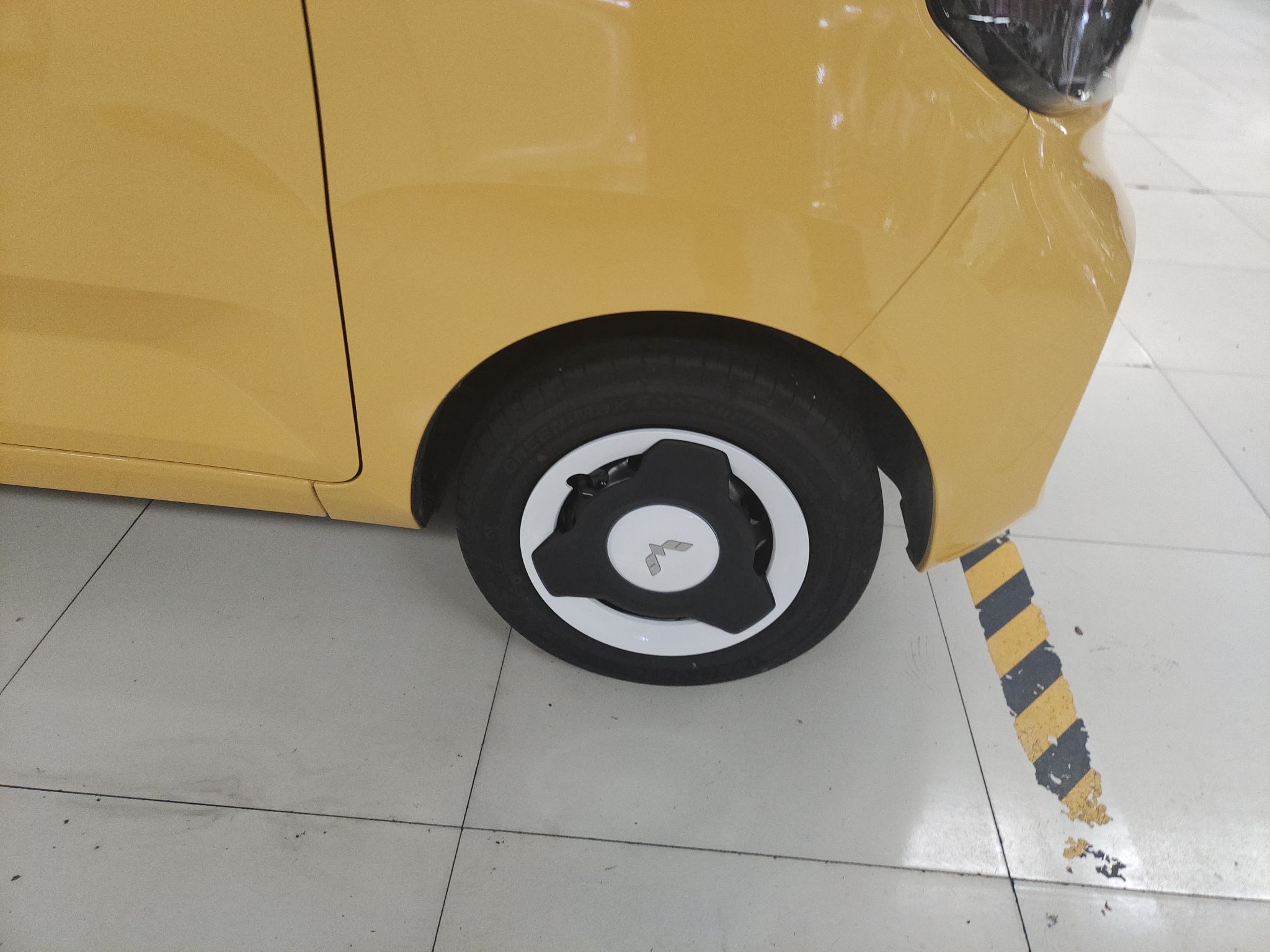 五菱汽车 宏光MINI EV 2022款 马卡龙臻享款 磷酸铁锂