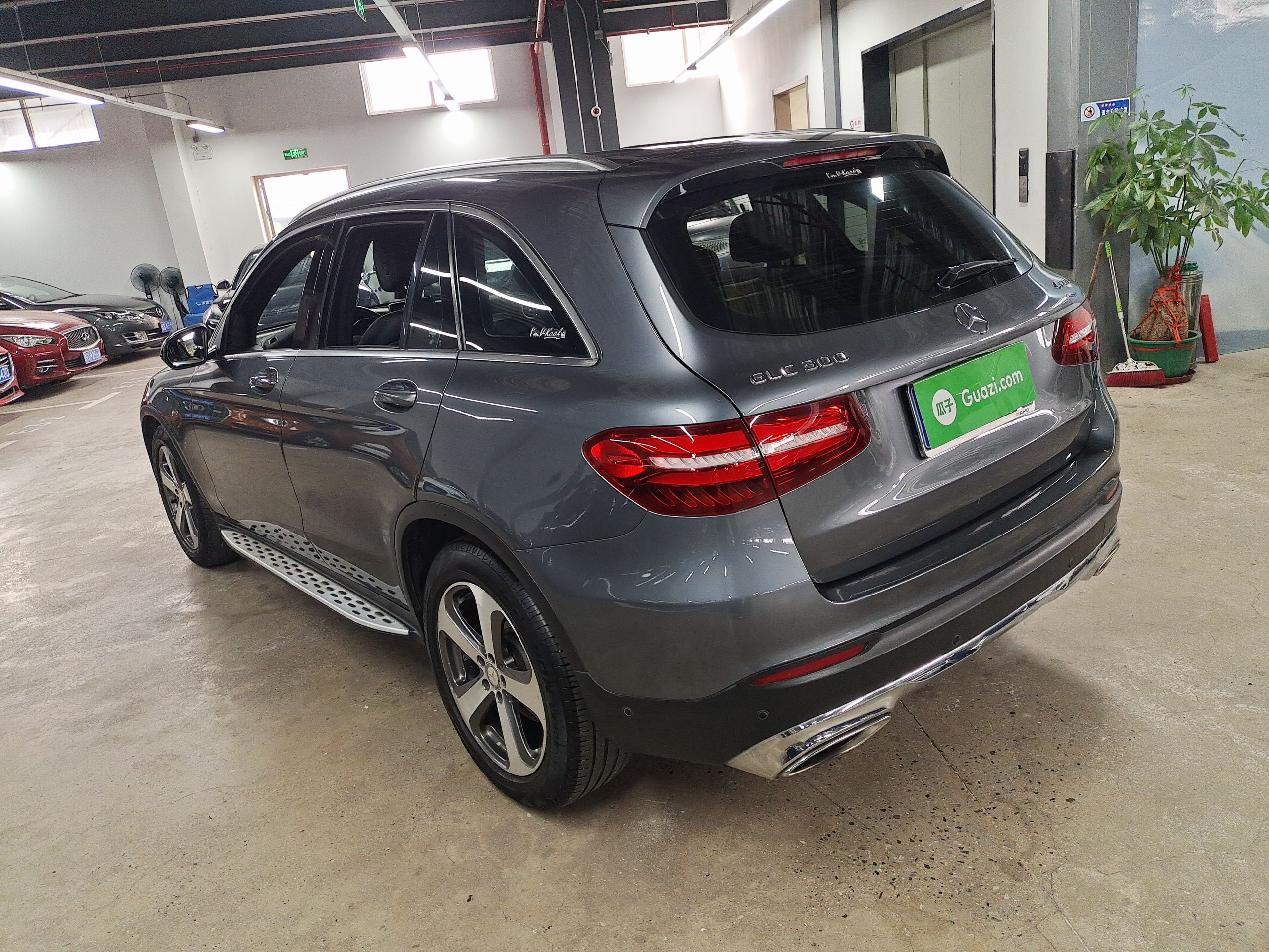 奔驰GLC级 2016款 GLC 300 4MATIC 动感型