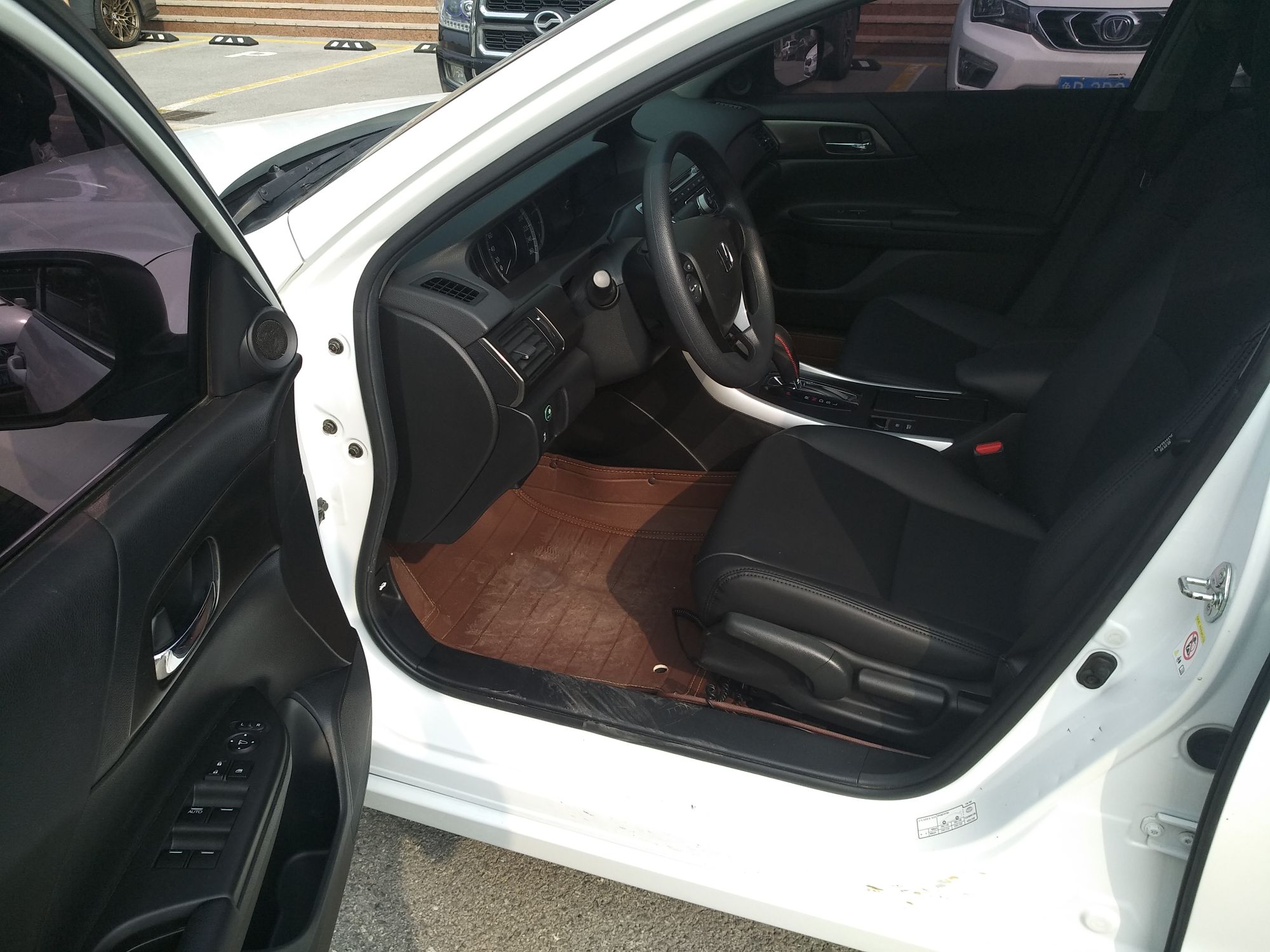 本田 雅阁 2015款 2.0L LX 舒适版