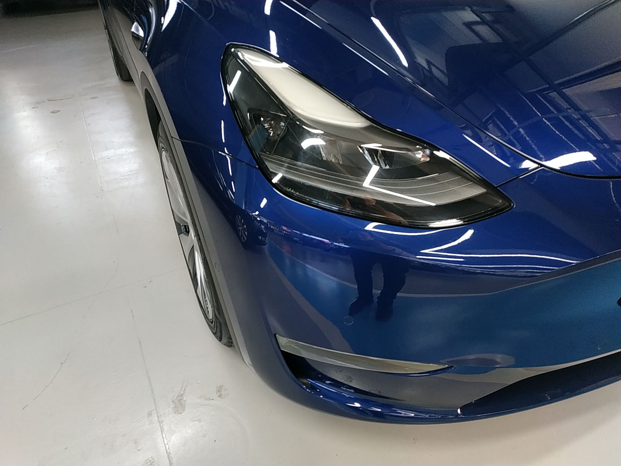 特斯拉 Model Y 2021款 标准续航后驱版