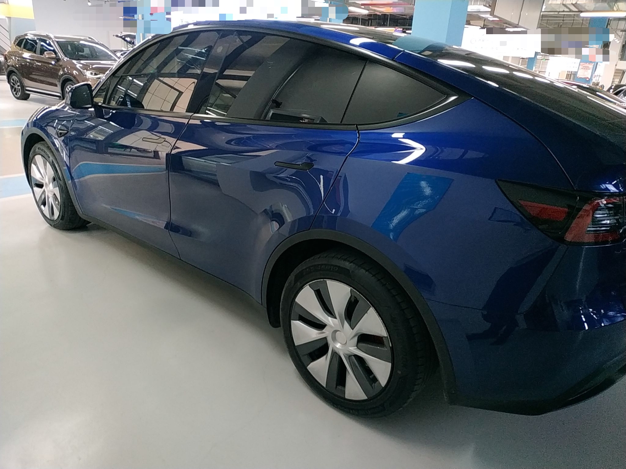 特斯拉 Model Y 2021款 标准续航后驱版