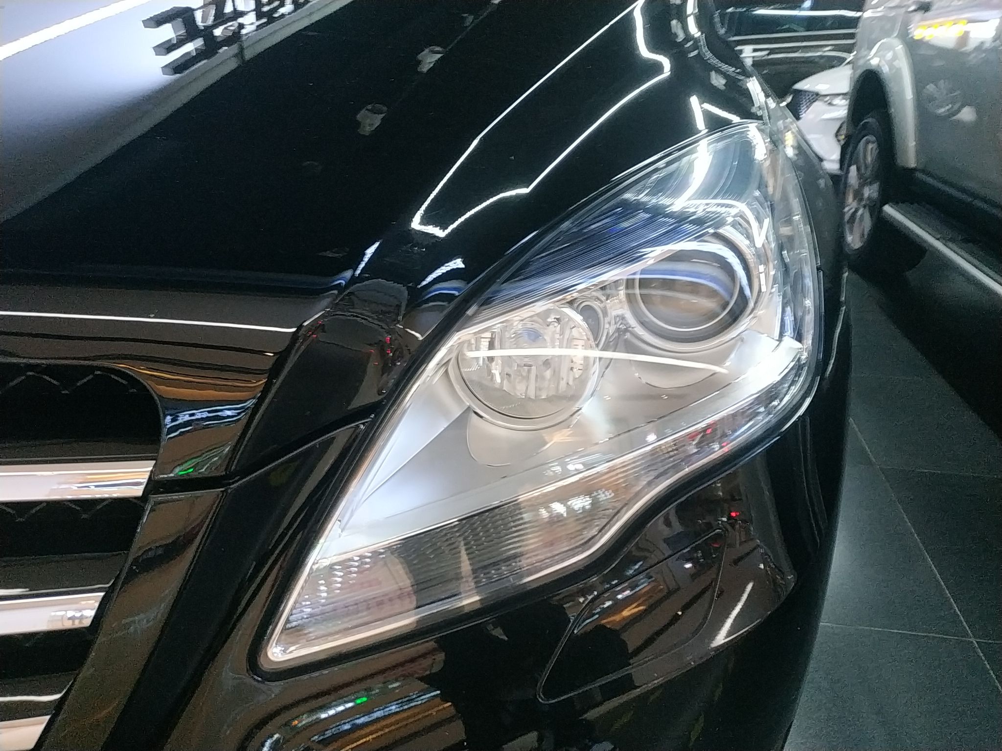 奔驰R级 2017款 R 320 4MATIC 商务型臻藏版(进口)