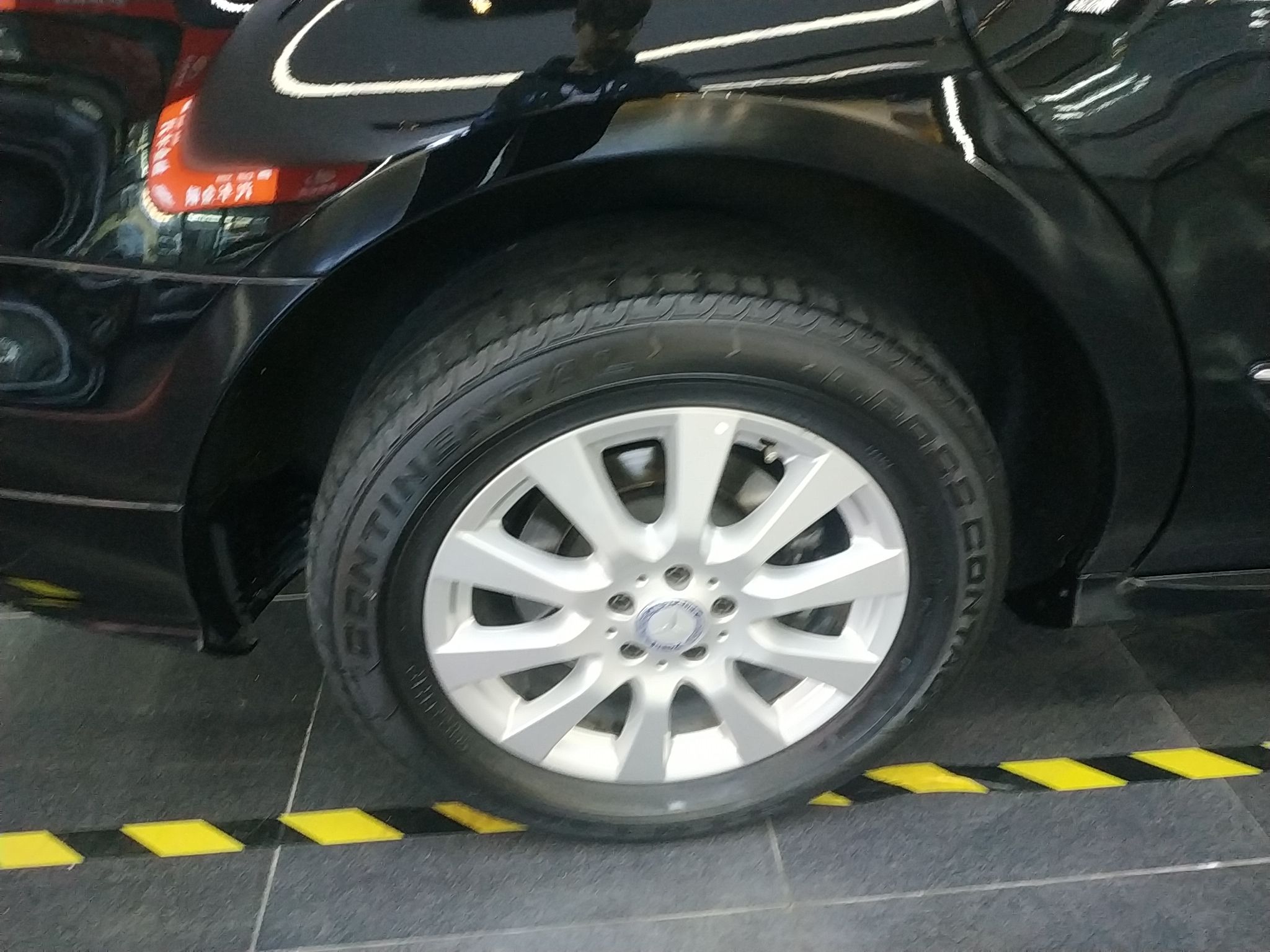 奔驰R级 2017款 R 320 4MATIC 商务型臻藏版(进口)