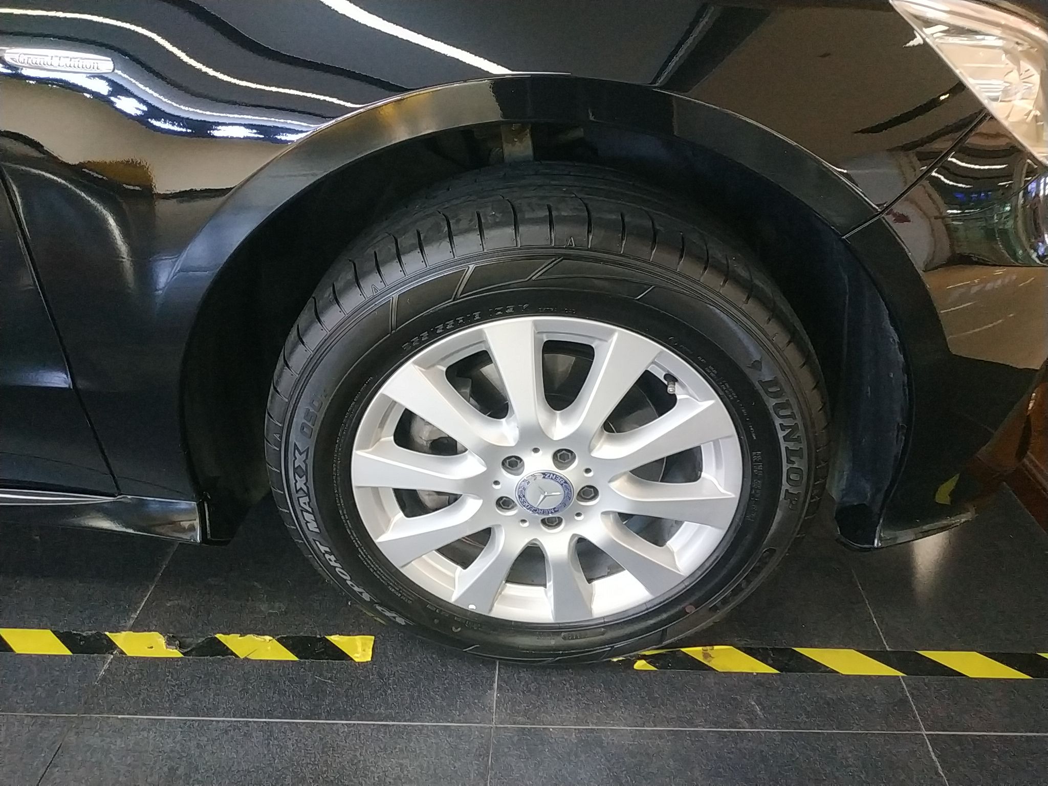 奔驰R级 2017款 R 320 4MATIC 商务型臻藏版(进口)