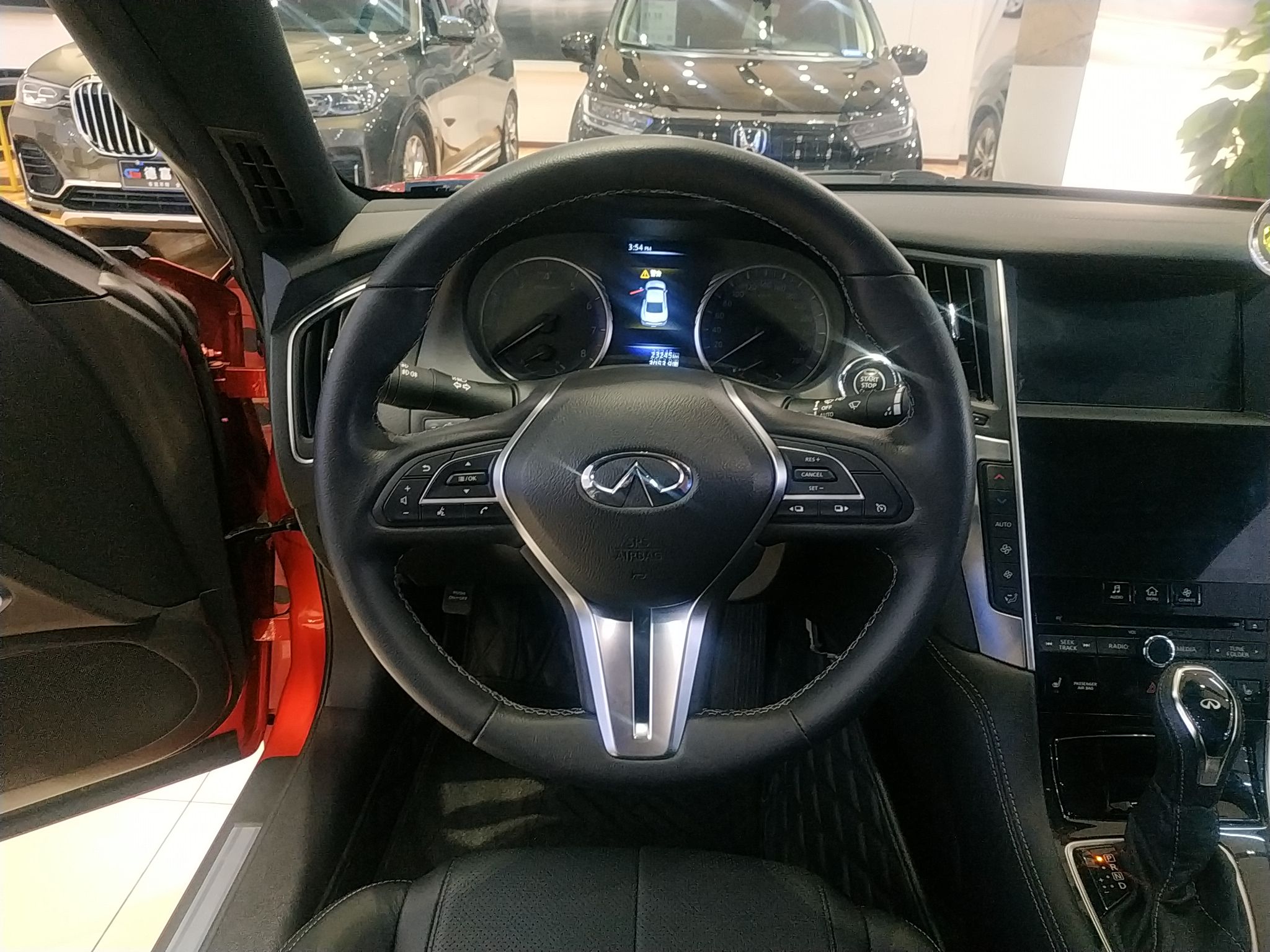 英菲尼迪Q60 2019款 2.0T 豪华版(进口)