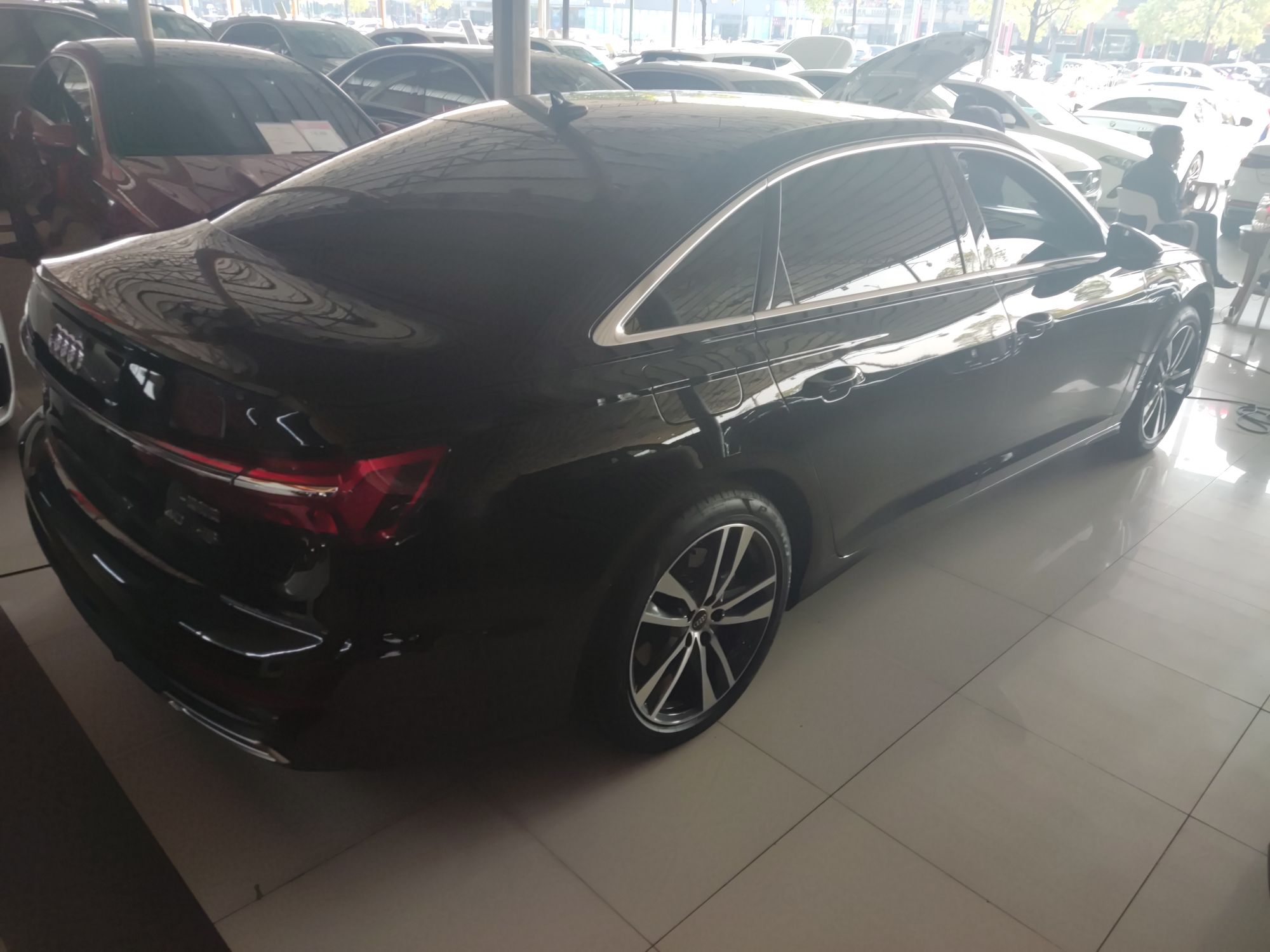 奥迪A6L 2022款 40 TFSI 豪华动感型