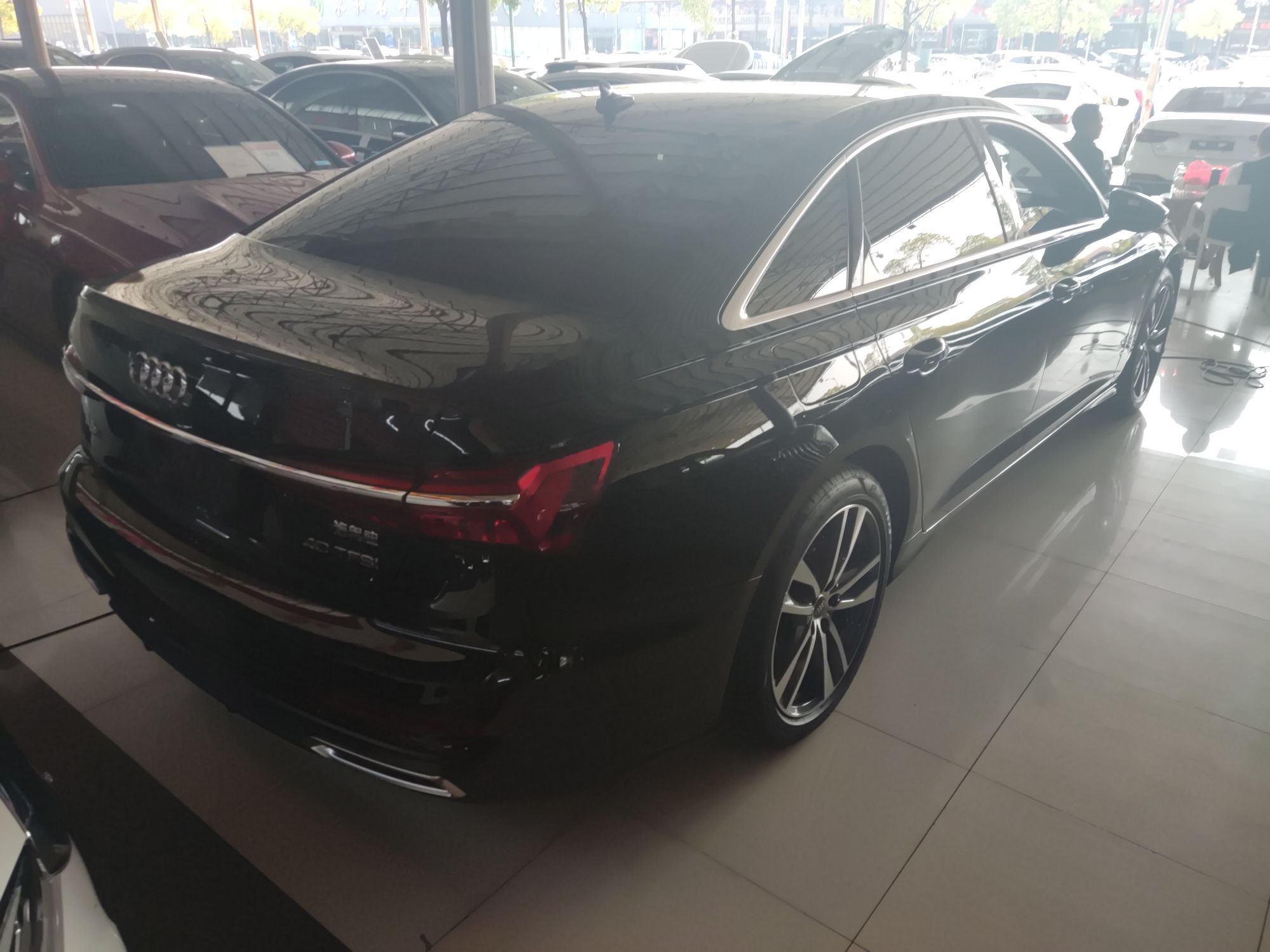 奥迪A6L 2022款 40 TFSI 豪华动感型