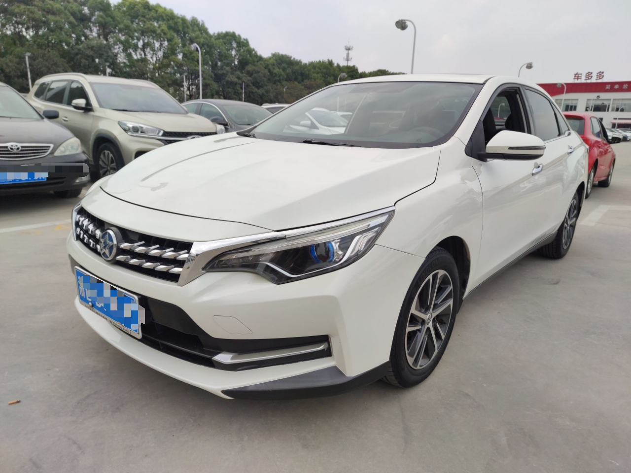 启辰D60 2018款 1.6L CVT智联精英版