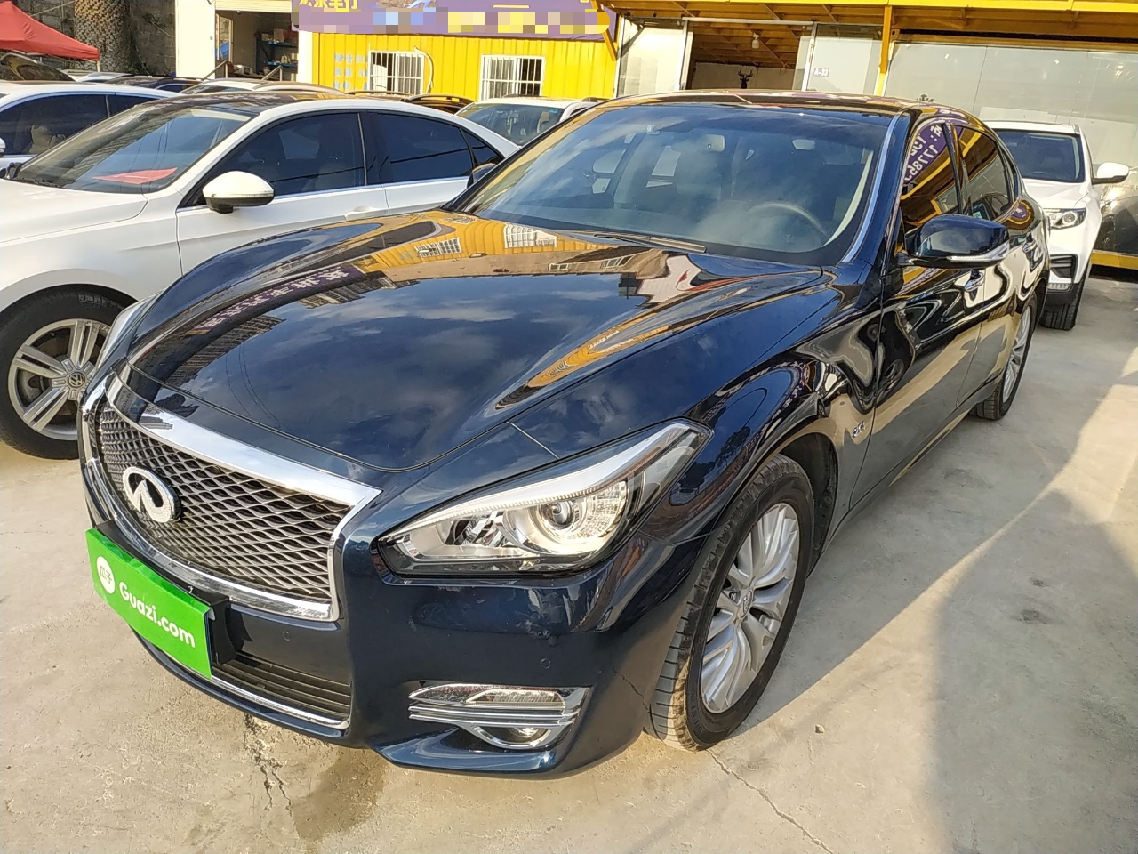 英菲尼迪Q70L 2019款 Q70L 2.0T 悦享版(进口)