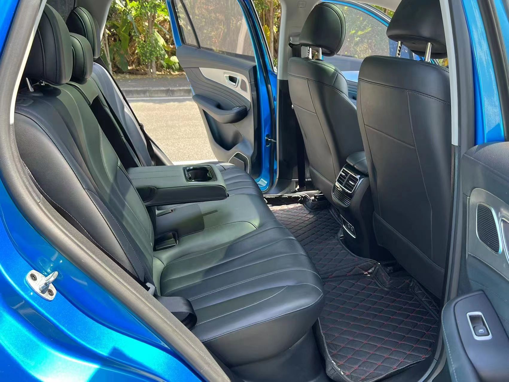 荣威RX5 MAX 2019款 400TGI 自动4G互联豪华版