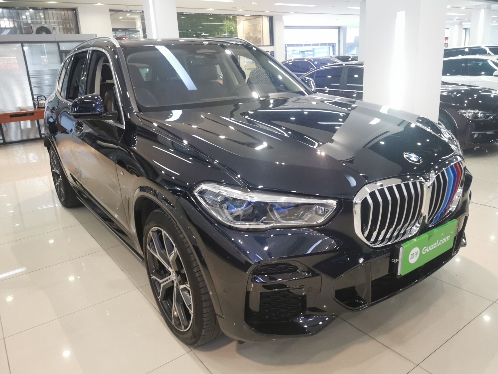 宝马X5 2022款 xDrive40i 尊享型 M运动套装(进口)