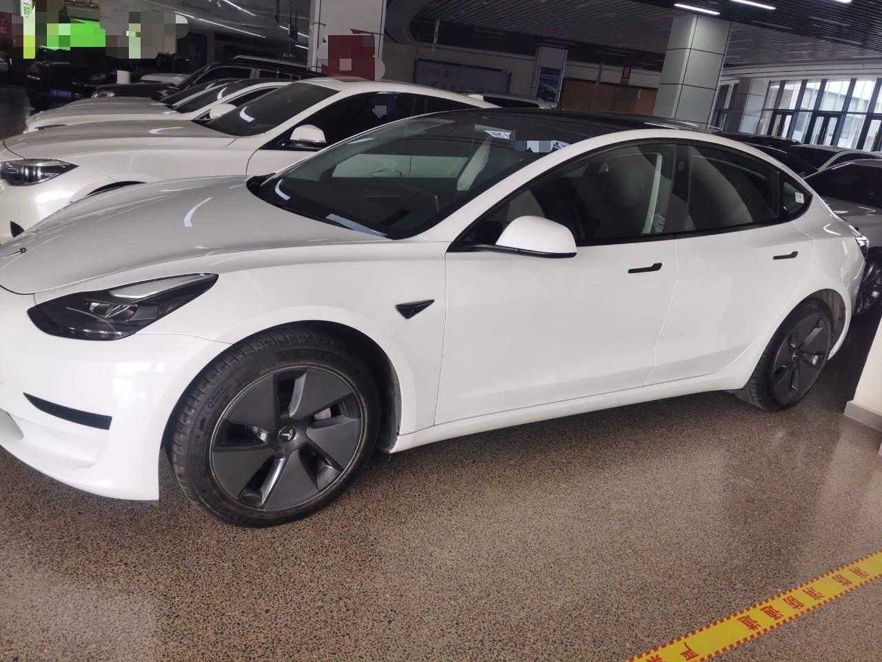 特斯拉 Model 3 2021款 标准续航后驱升级版