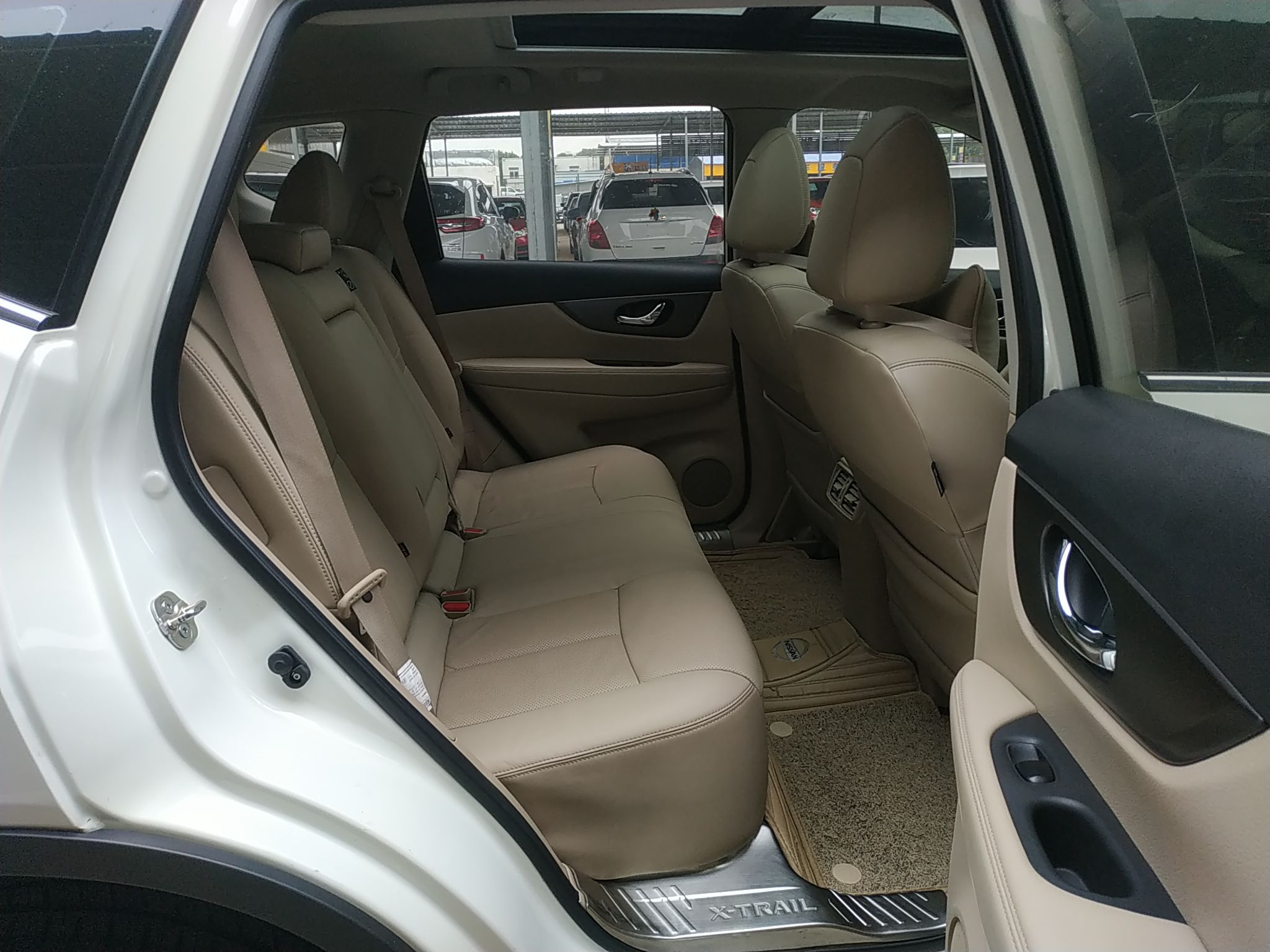 日产 奇骏 2014款 2.0L CVT舒适版 2WD